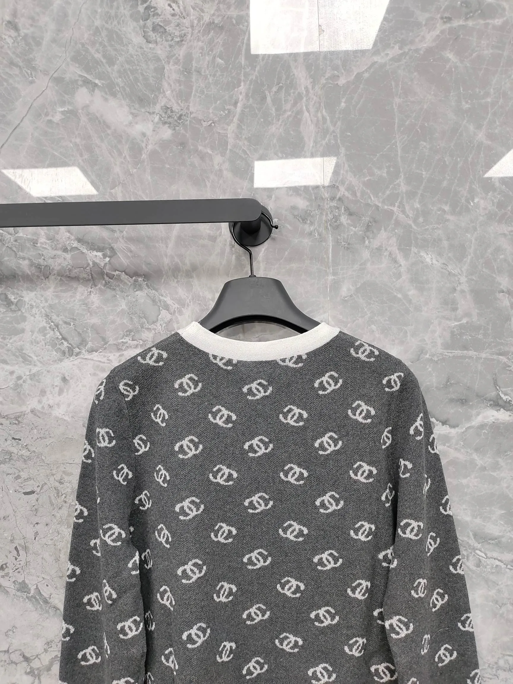 Джемперы И Свитеры Женские Chanel 17954430