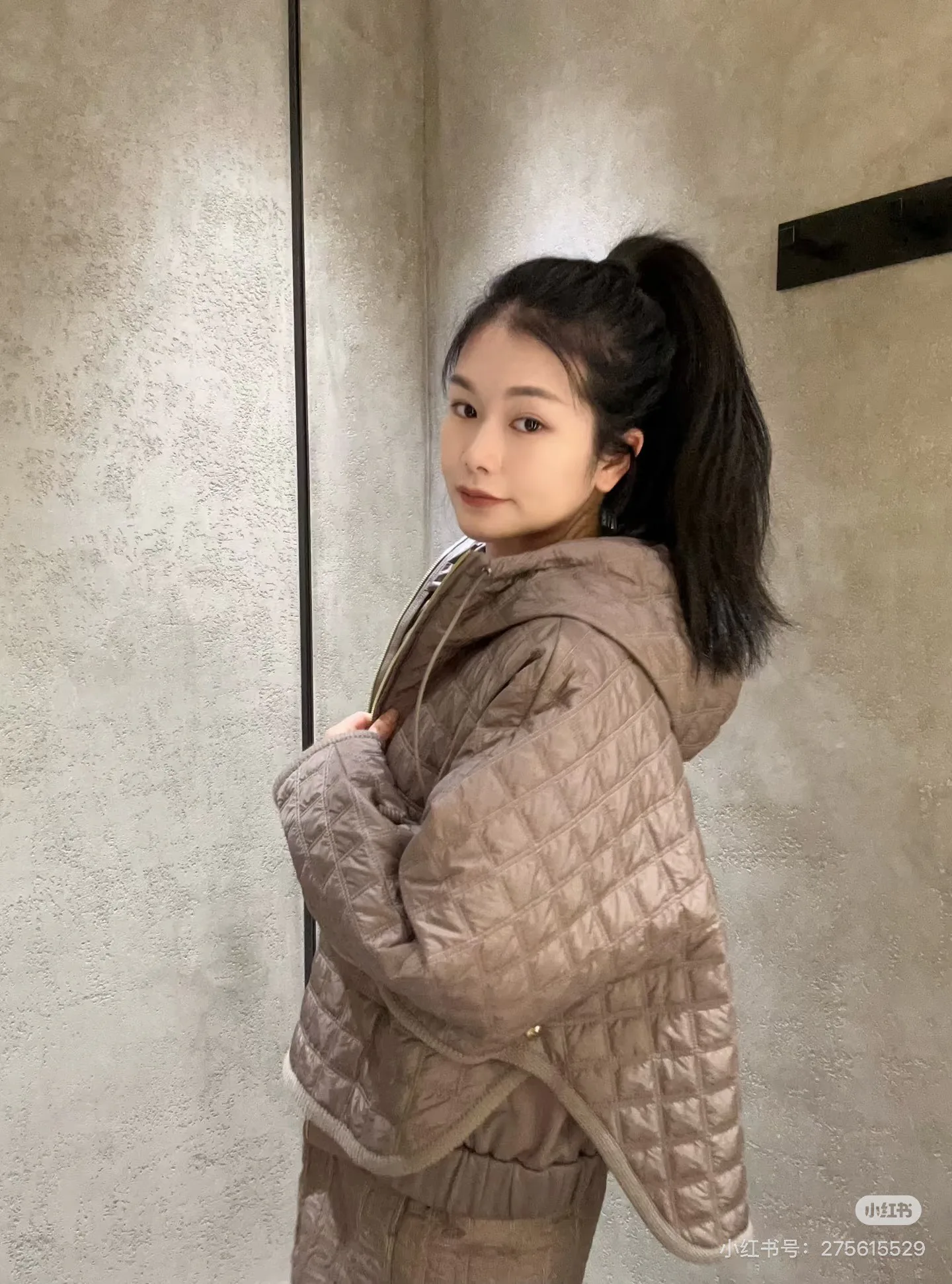 Куртки И Пуховики Женские Moncler 18044529