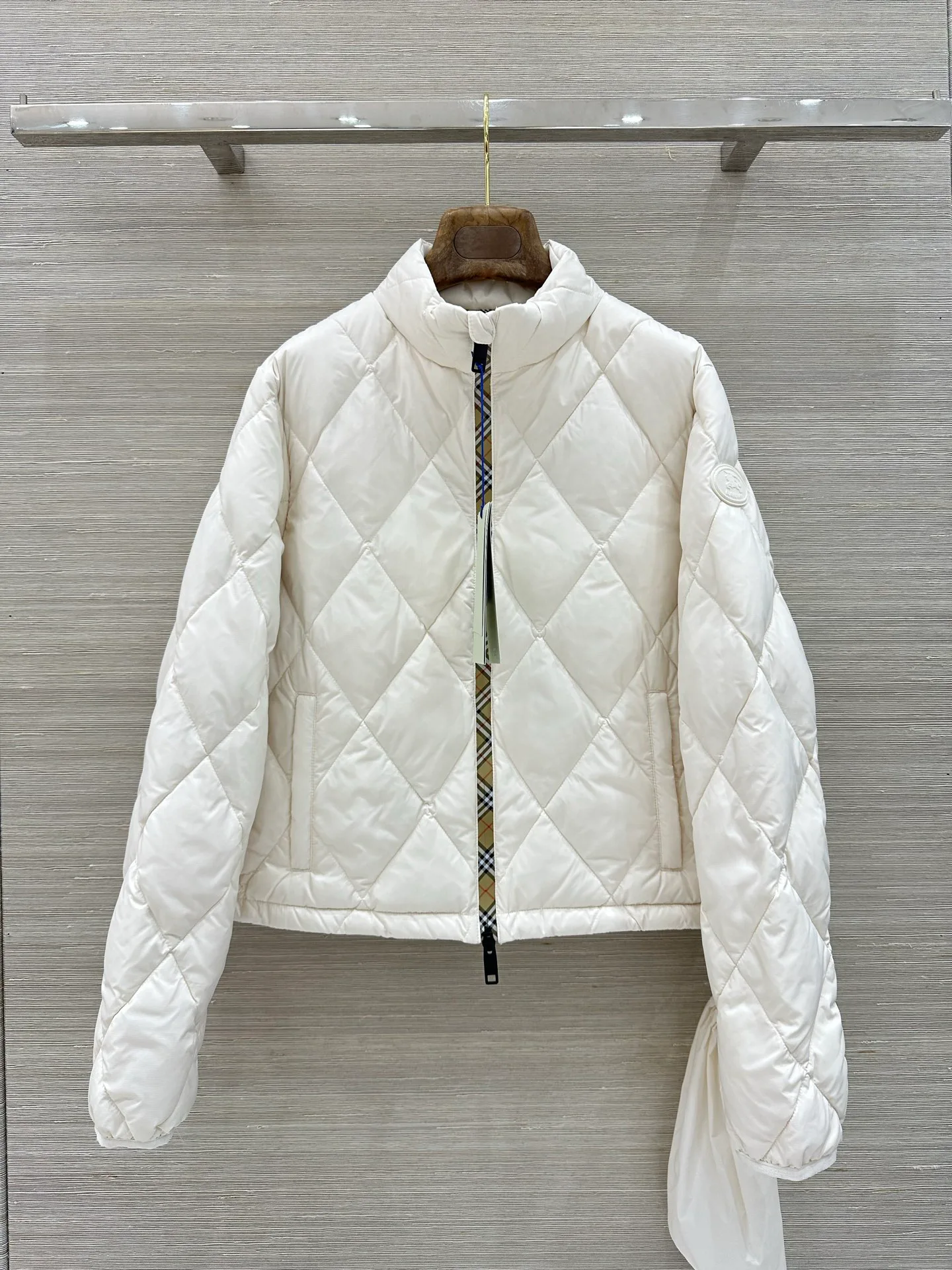 Куртки И Пуховики Женские Burberry 19131394
