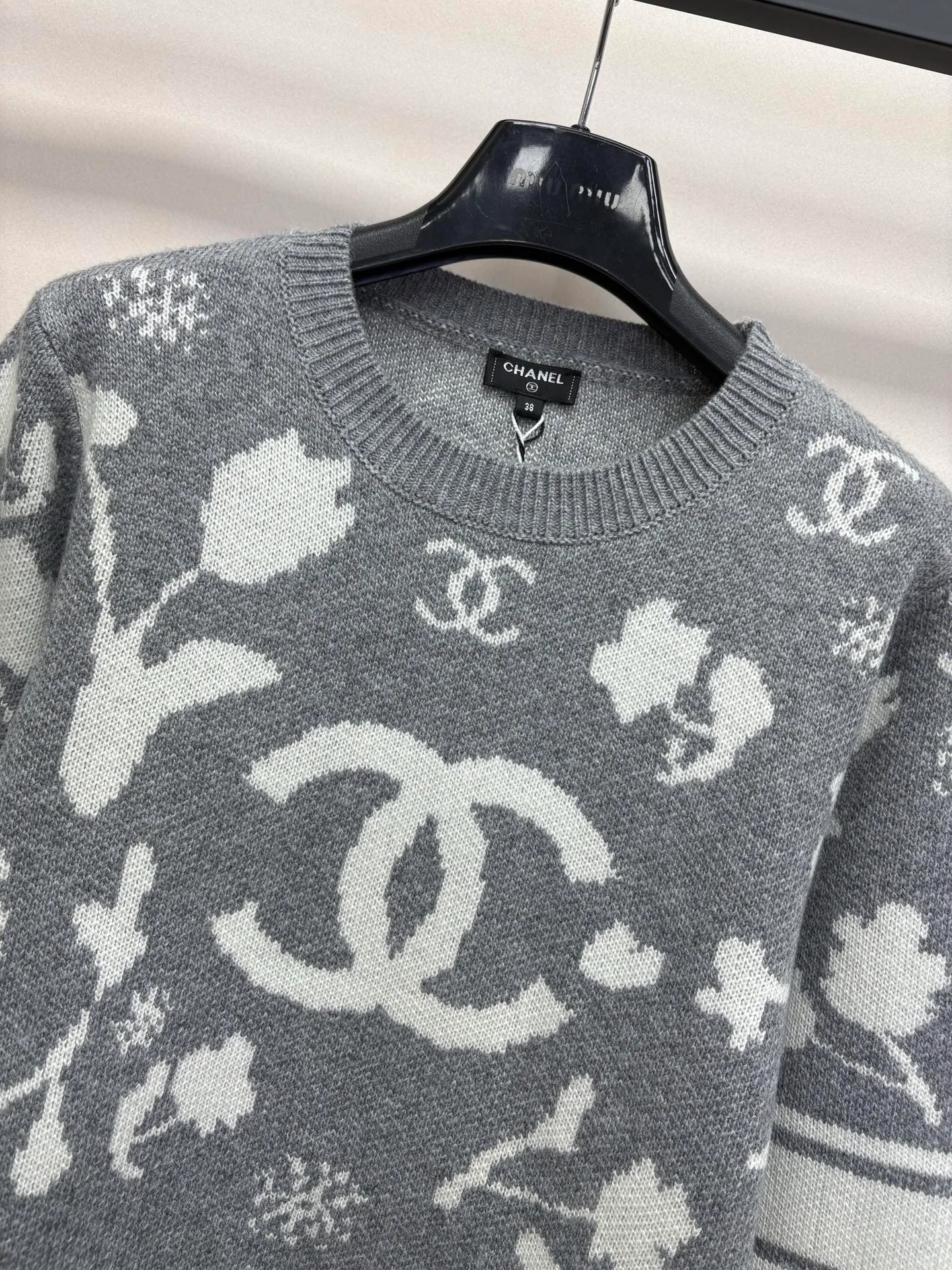 Джемперы И Свитеры Женские Chanel 17696372