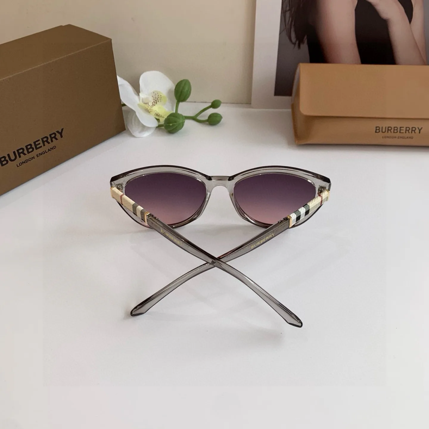 Очки Burberry 13135758