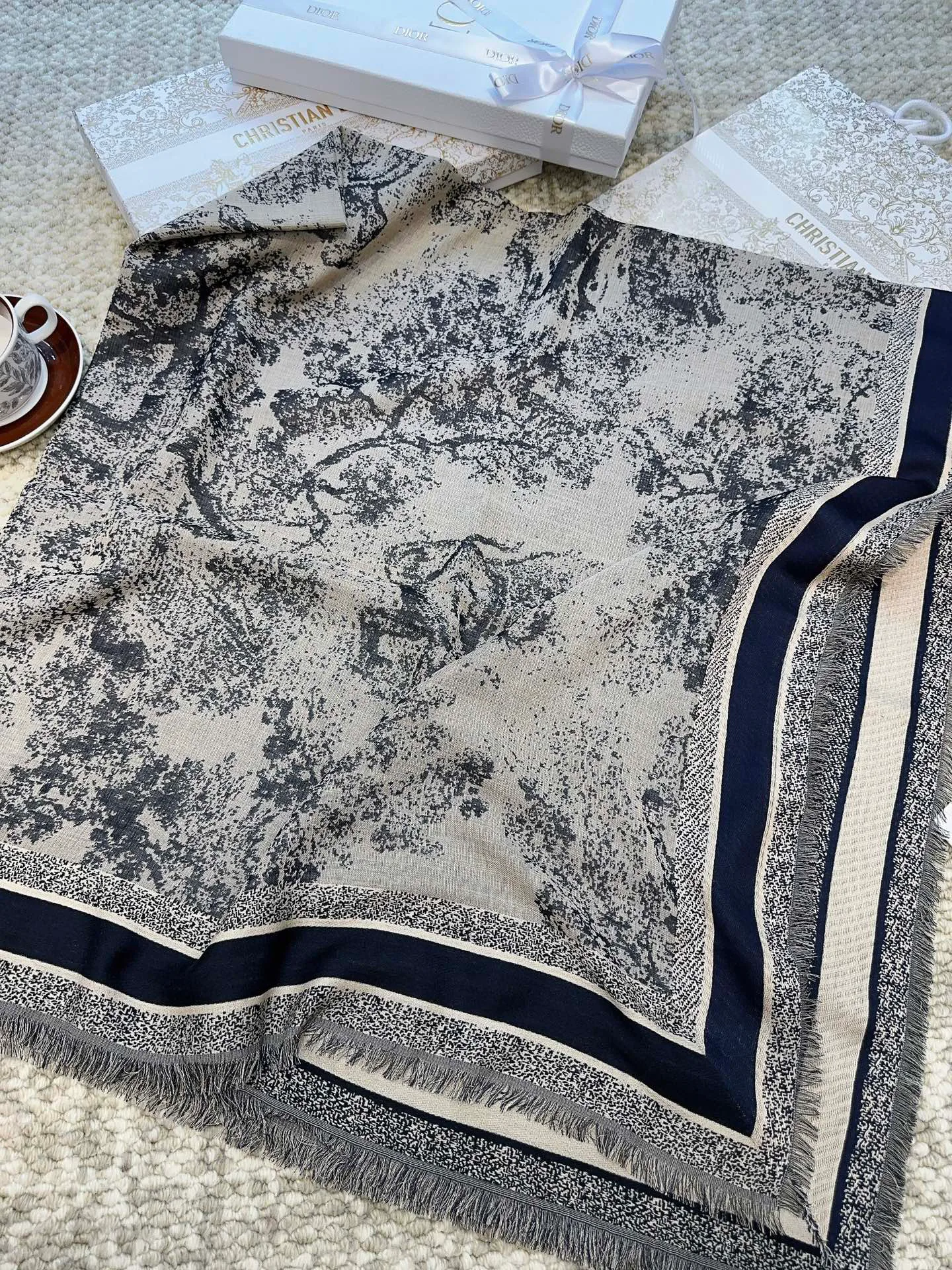 Шарфы Christian Dior 17874835