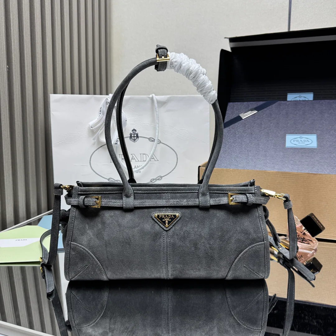 Классические Сумки Женские Prada 10446831