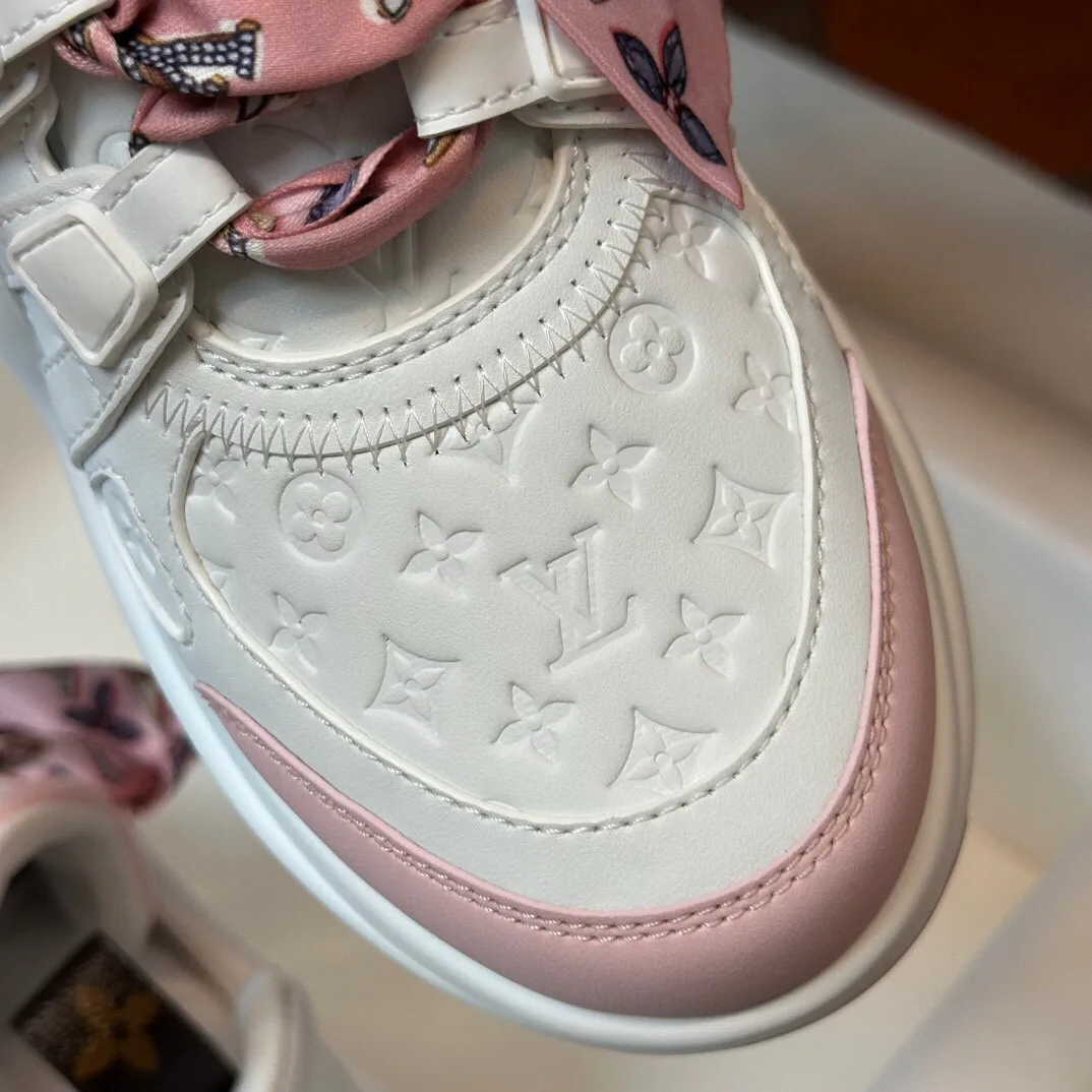 Кроссовки Женские Louis Vuitton 16495