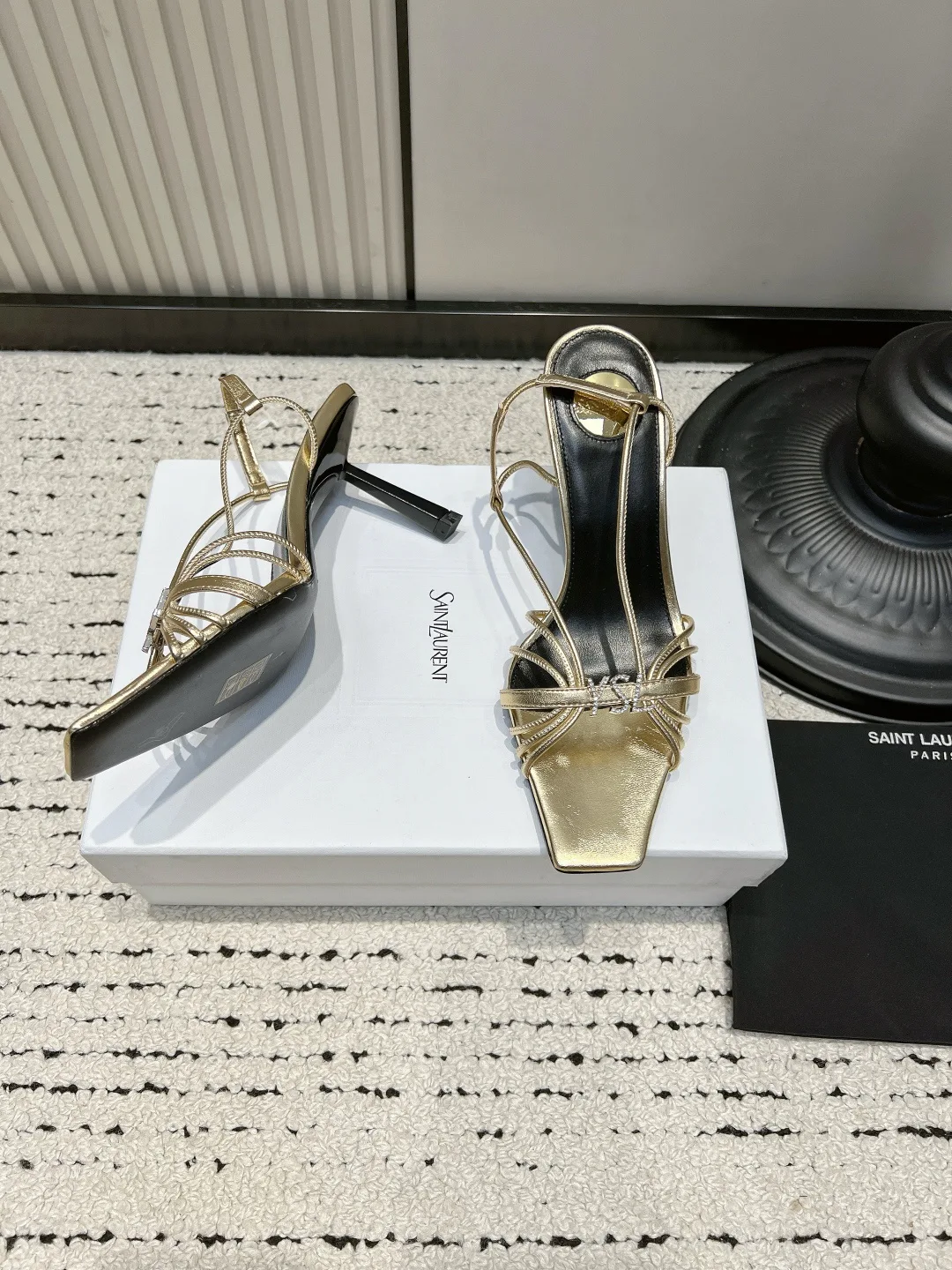 Босоножки Женские Saint Laurent 17578059
