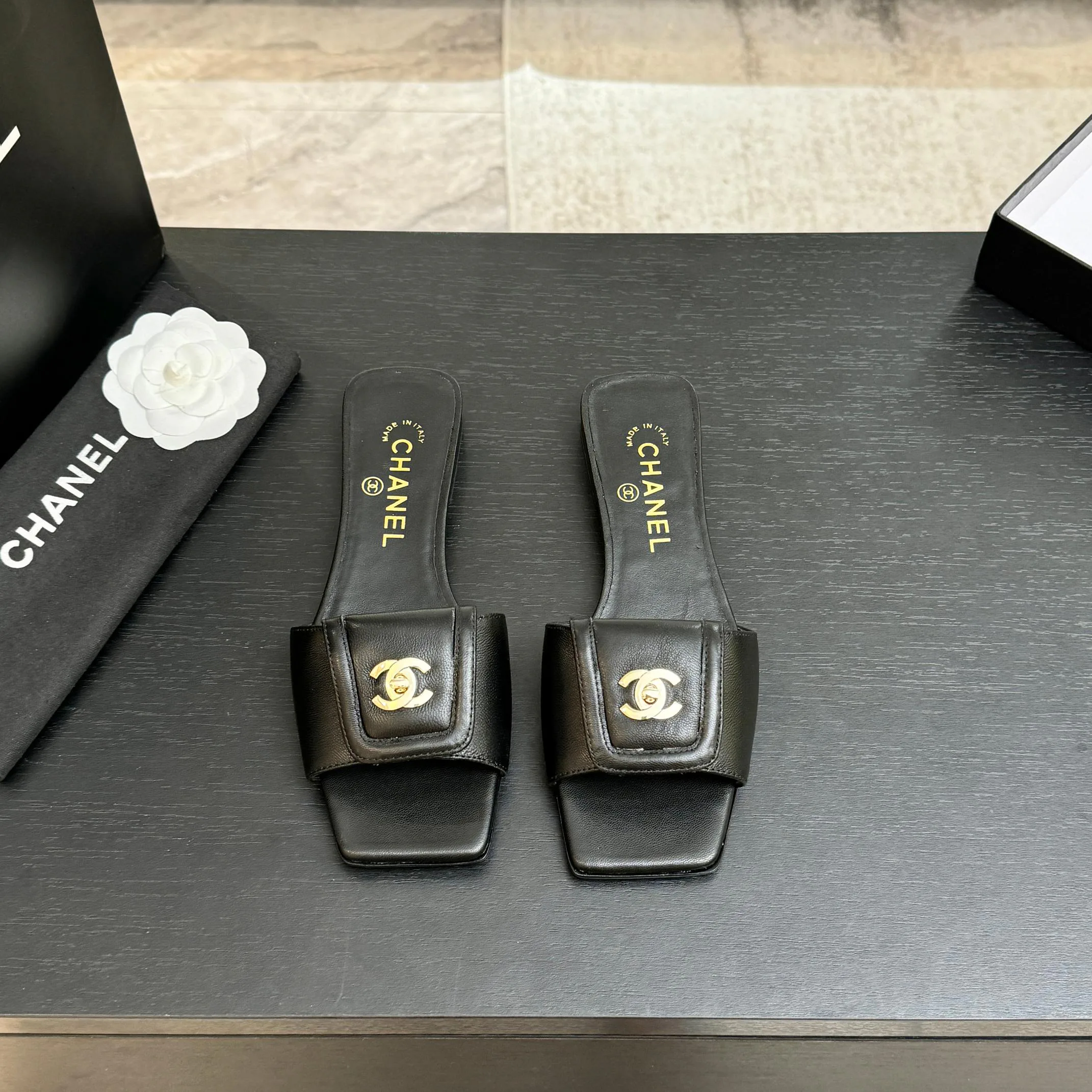 Шлепанцы Женские Chanel 11659008