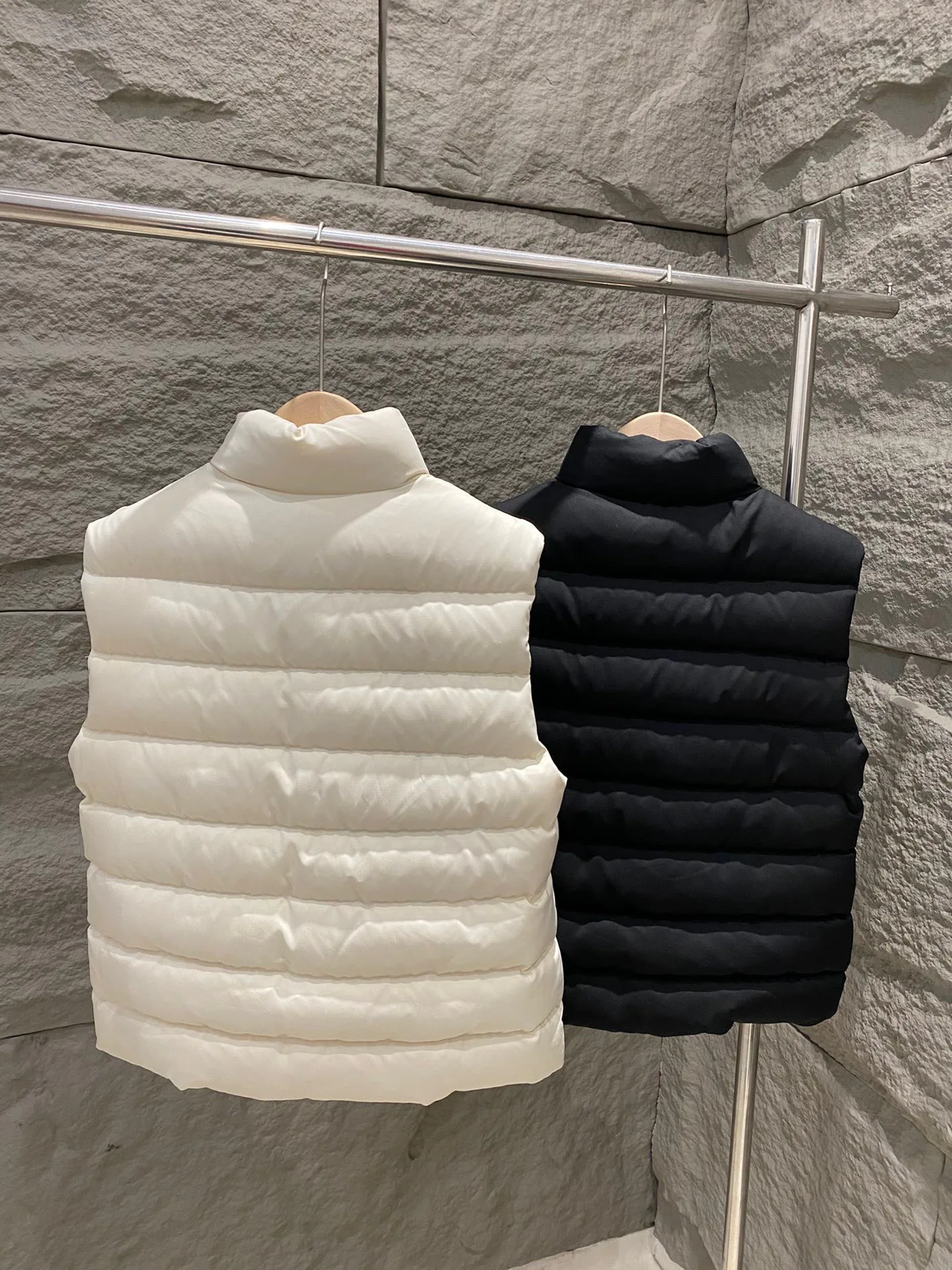 Жилеты Женские Moncler 18326253