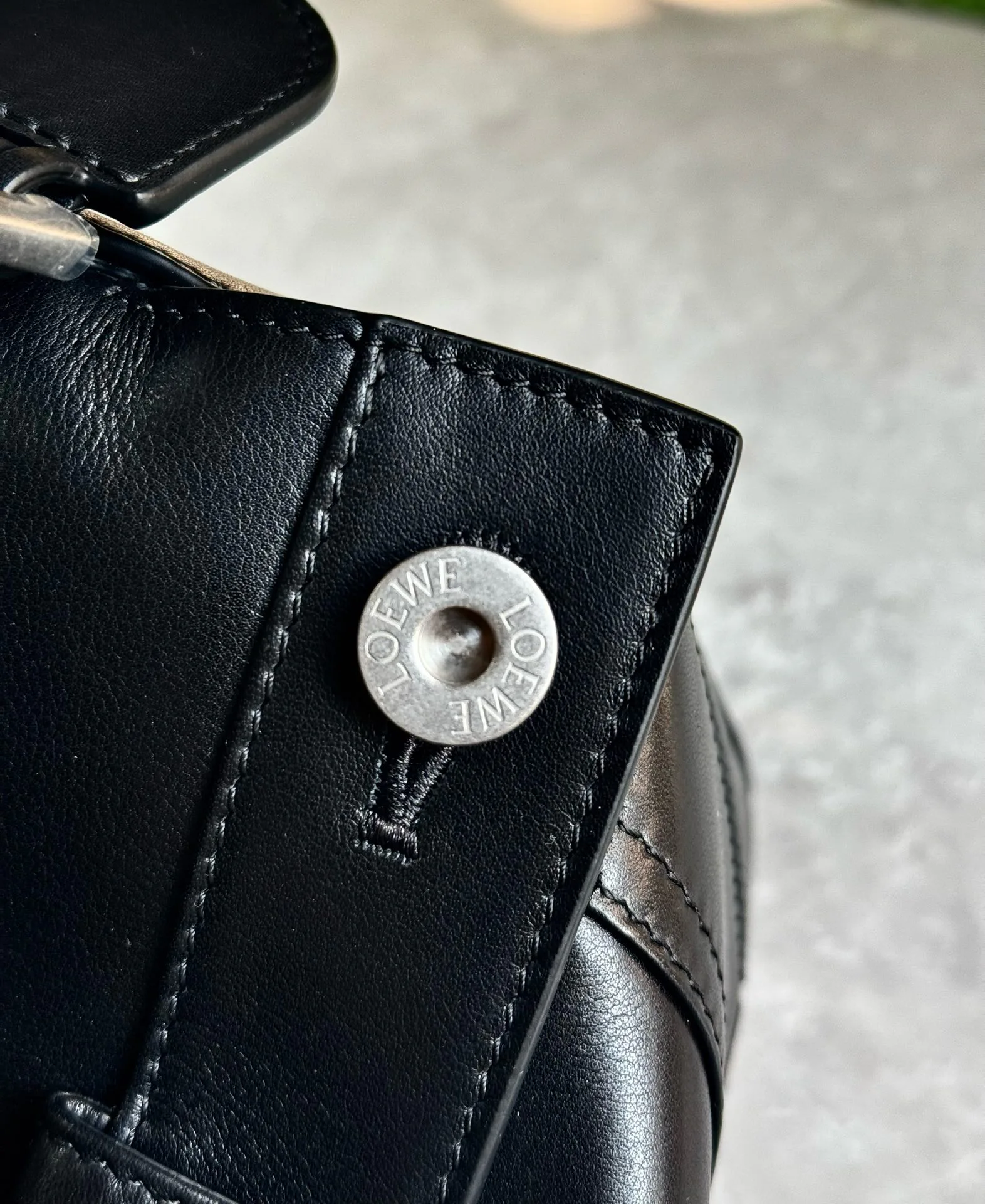 Сумки На Ремне Женские Loewe 11402846