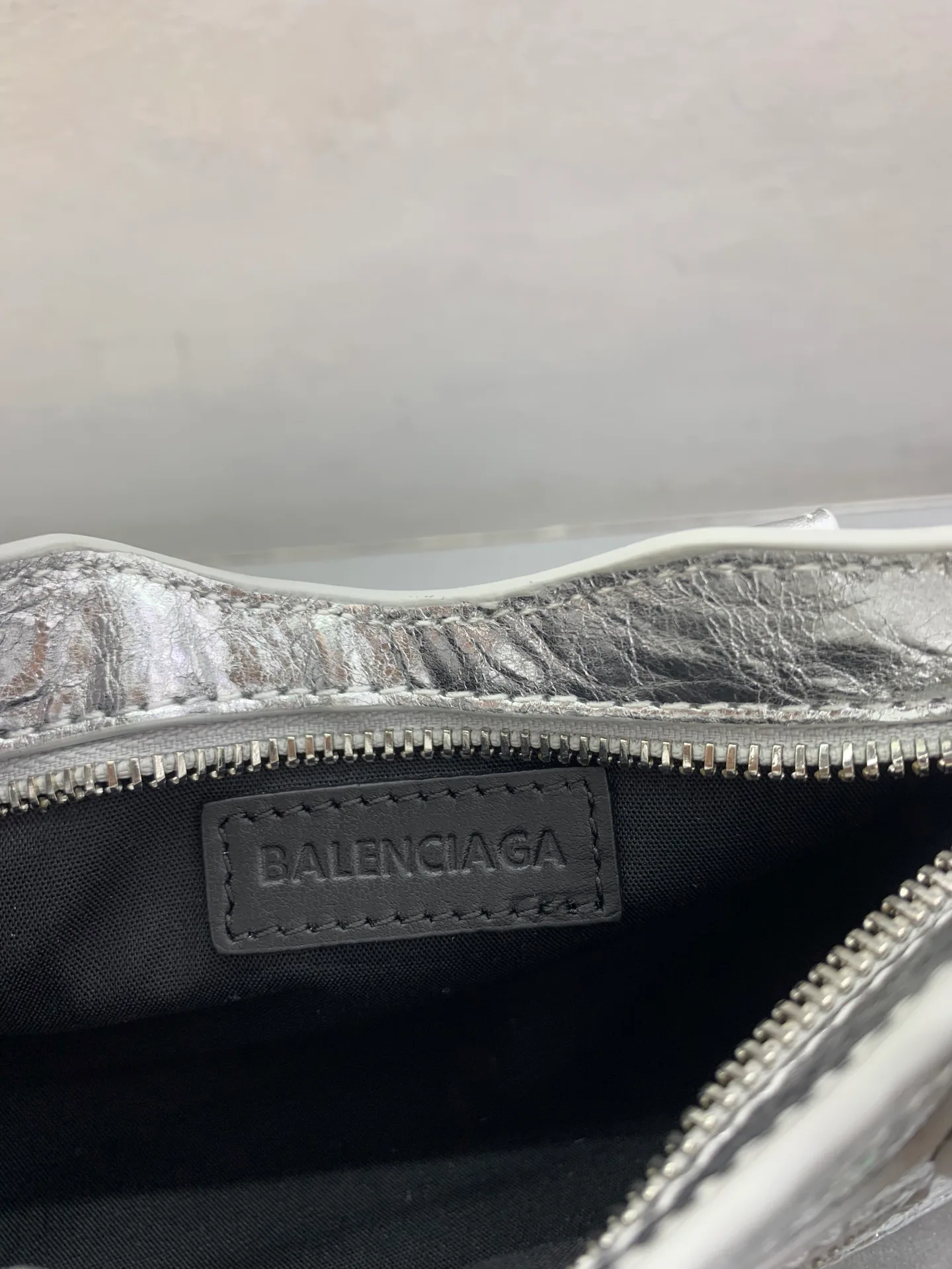Классические Сумки Женские Balenciaga 18135830
