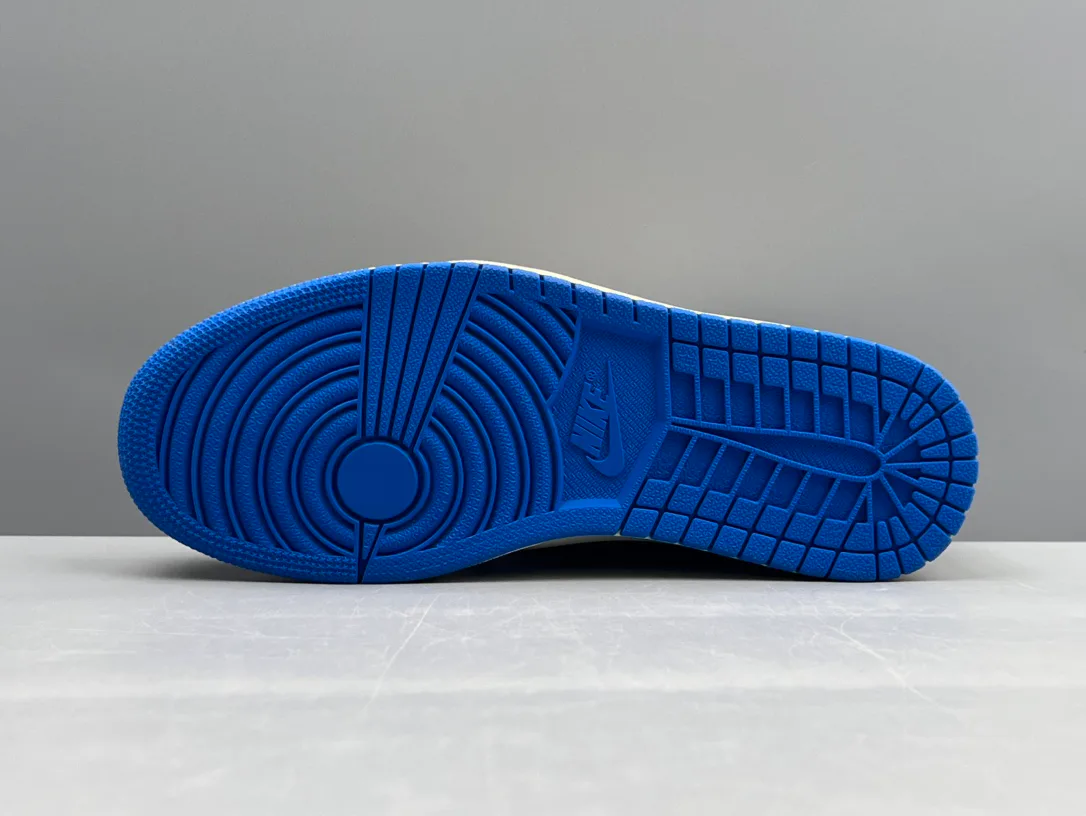 Кроссовки Женские Air Jordan 707405