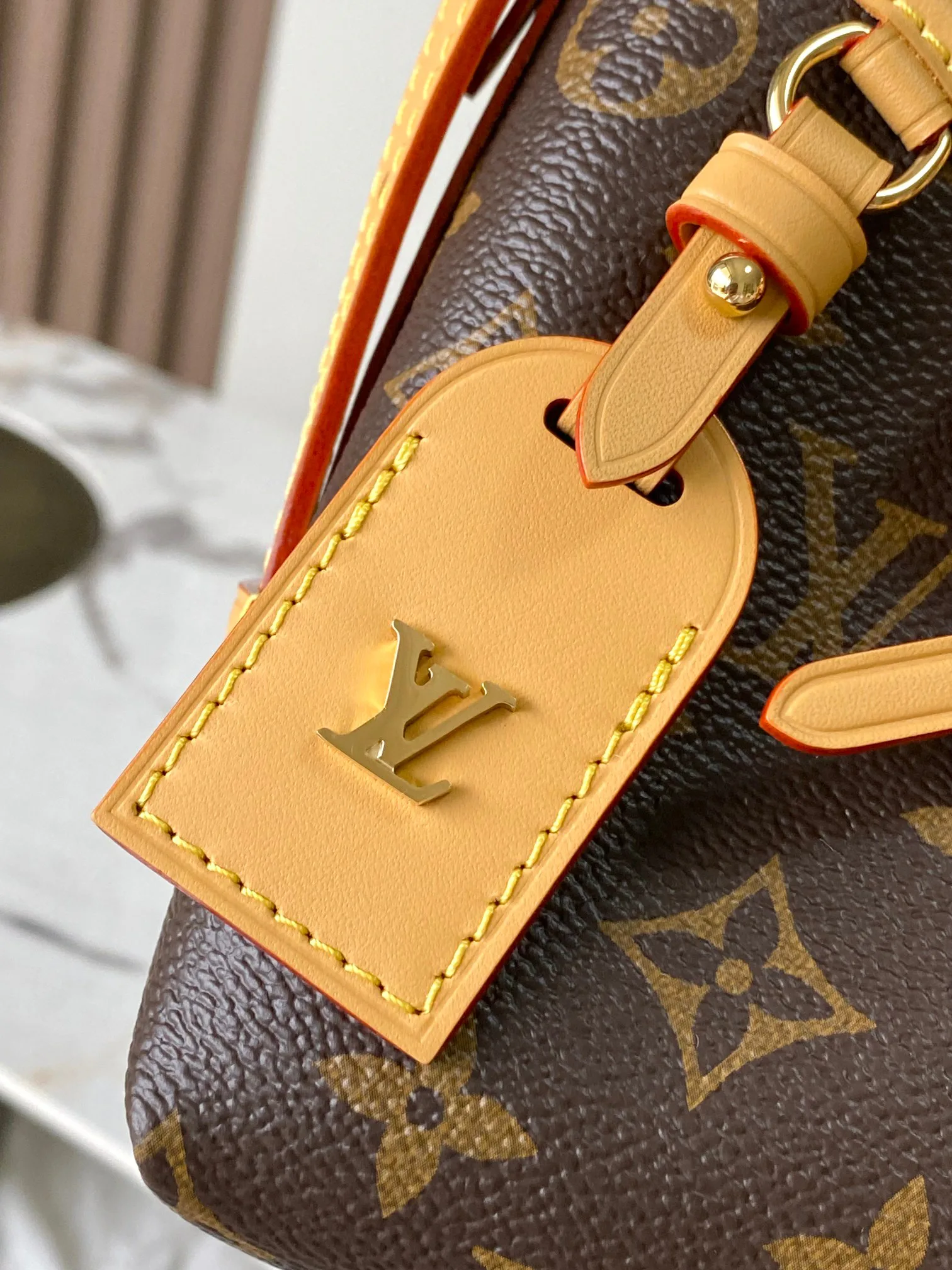 Классические Сумки Женские Louis Vuitton 18170479