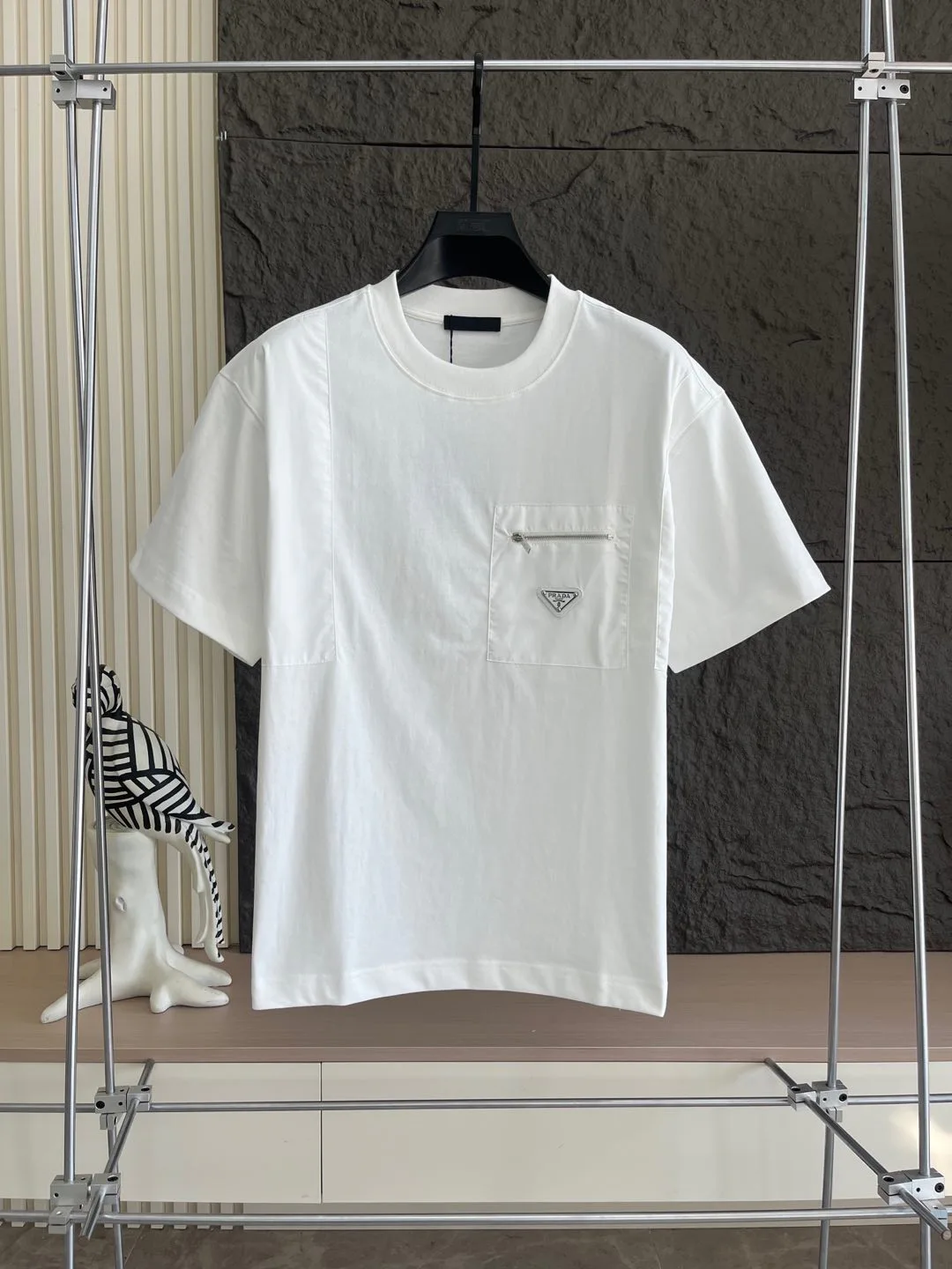 Футболки Женские Prada 1896304