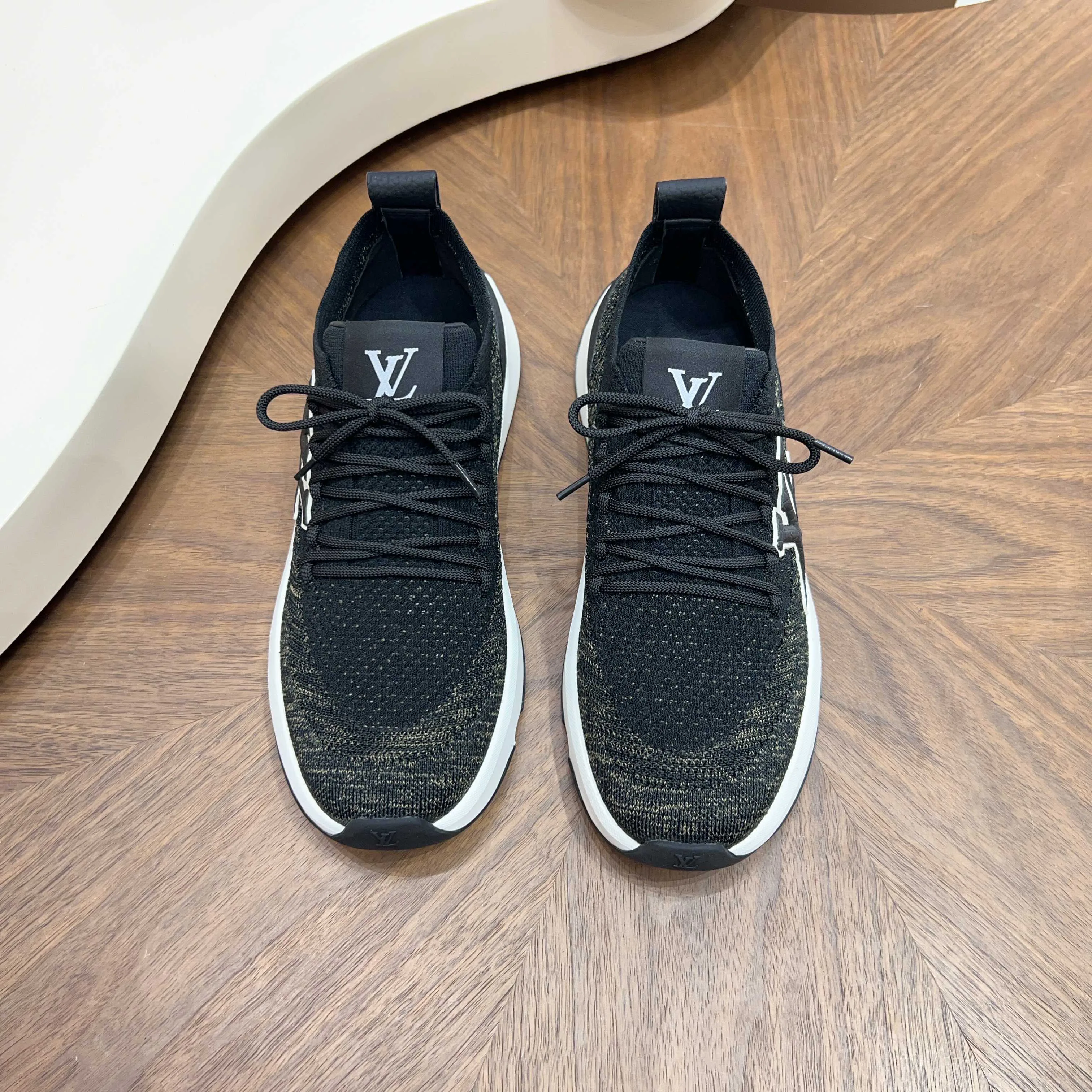 Кроссовки Мужские Louis Vuitton 17916668