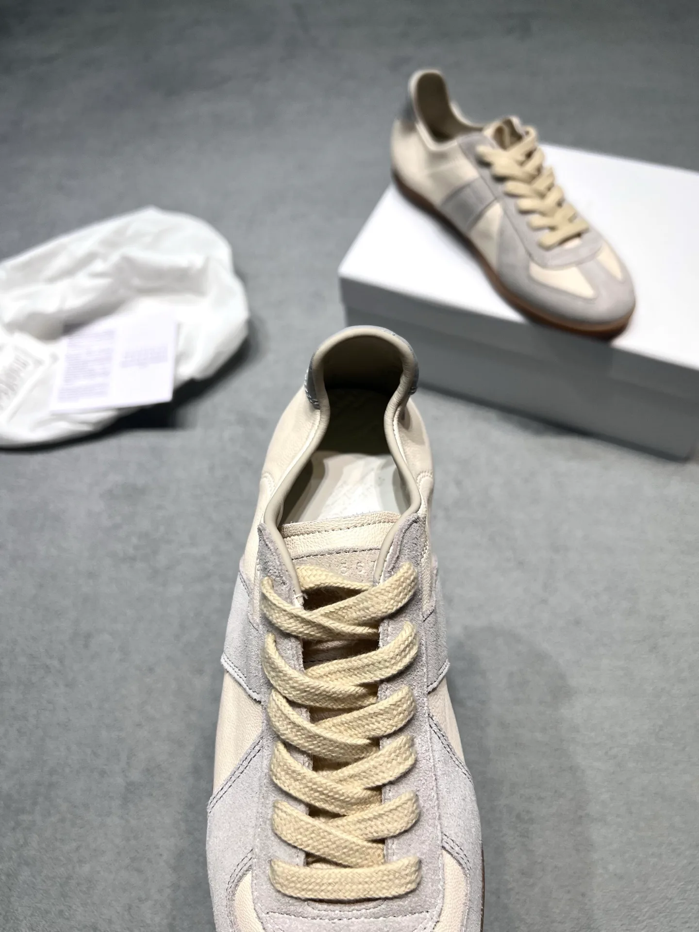 Кроссовки Женские Maison Margiela 18366871