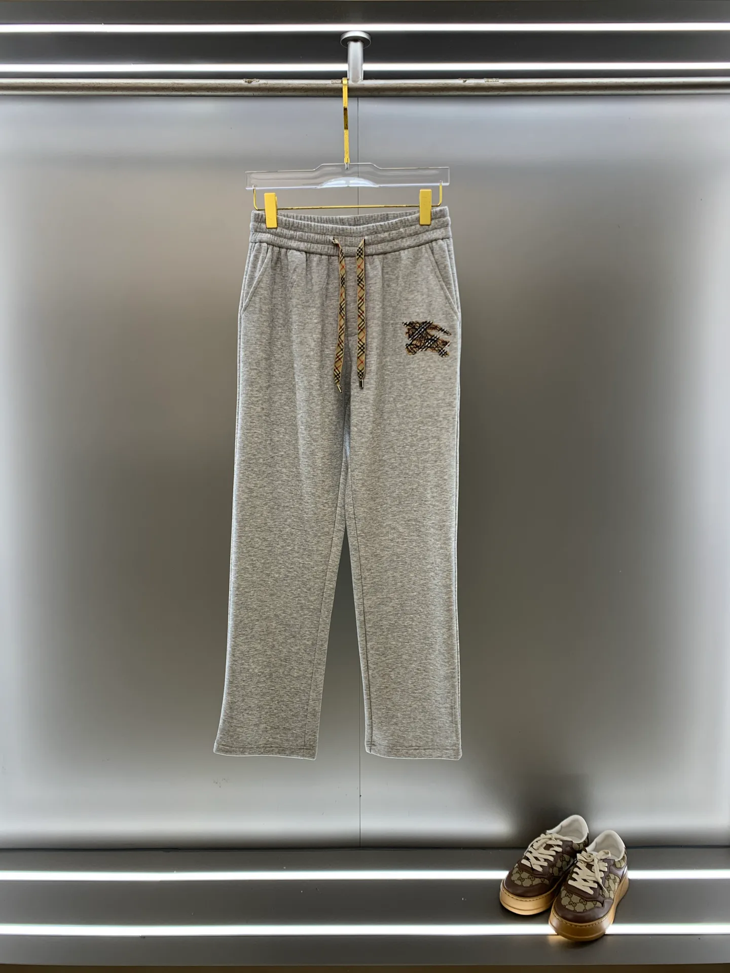 Брюки Женские Burberry 819029