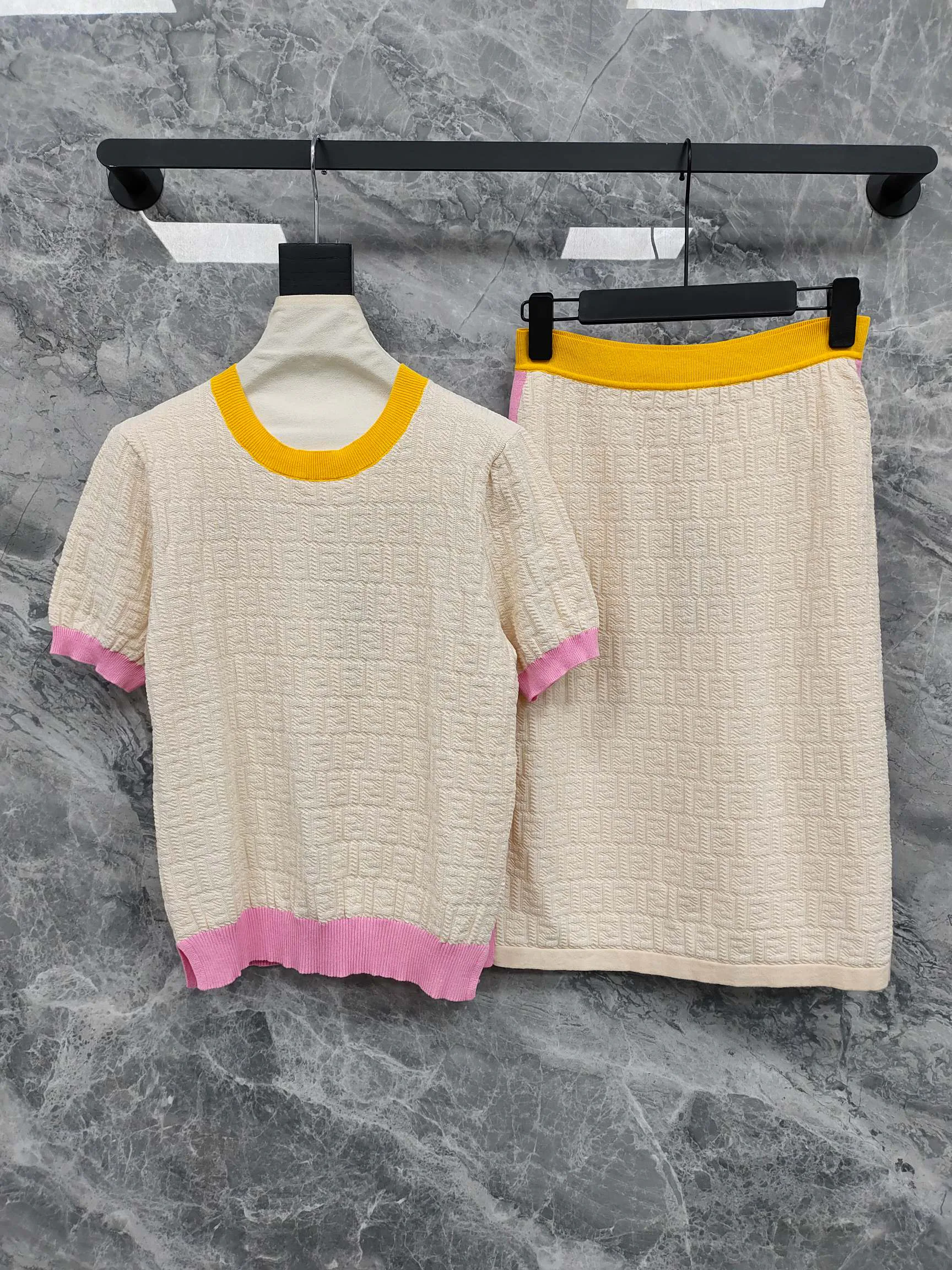 Джемперы И Свитеры Женские Fendi 11705248