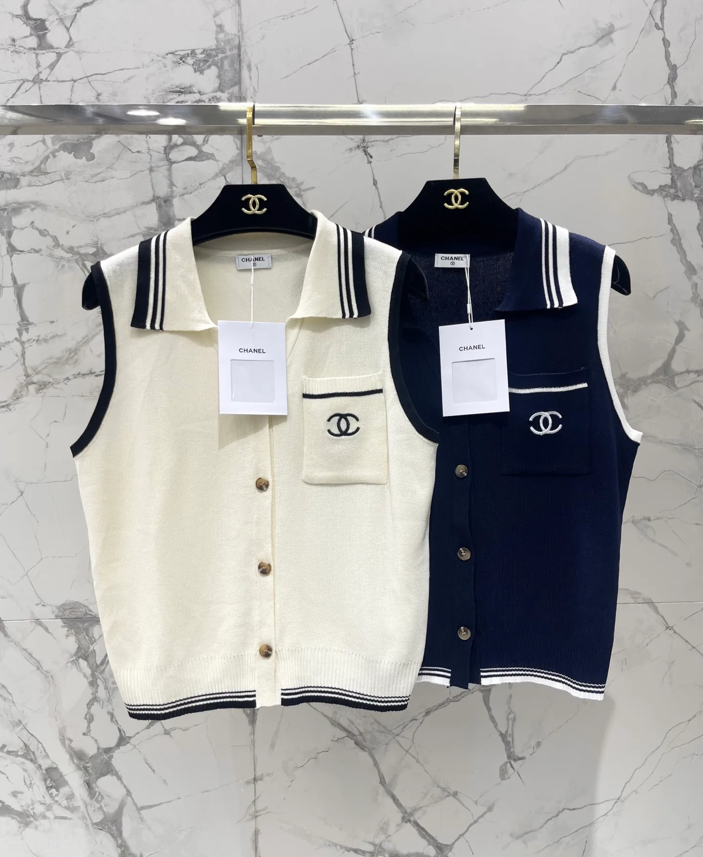 Жилеты Женские Chanel 16969975