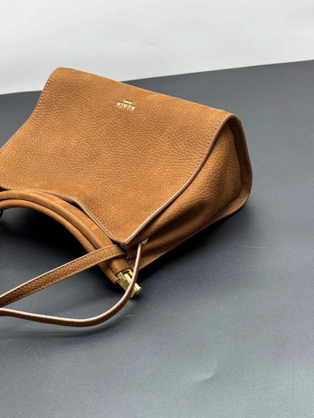 Клатчи Женские Alaia 11667404