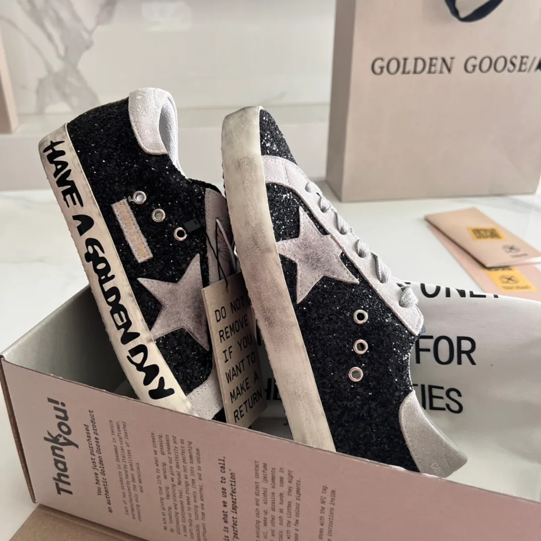 Кроссовки Женские Golden Goose 16995649