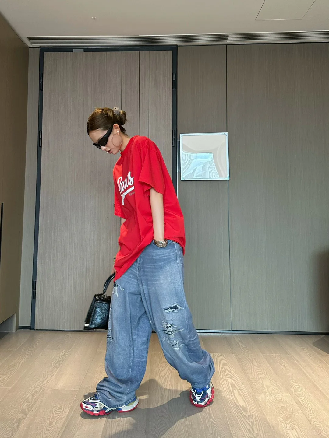 Футболки Женские Balenciaga 3603