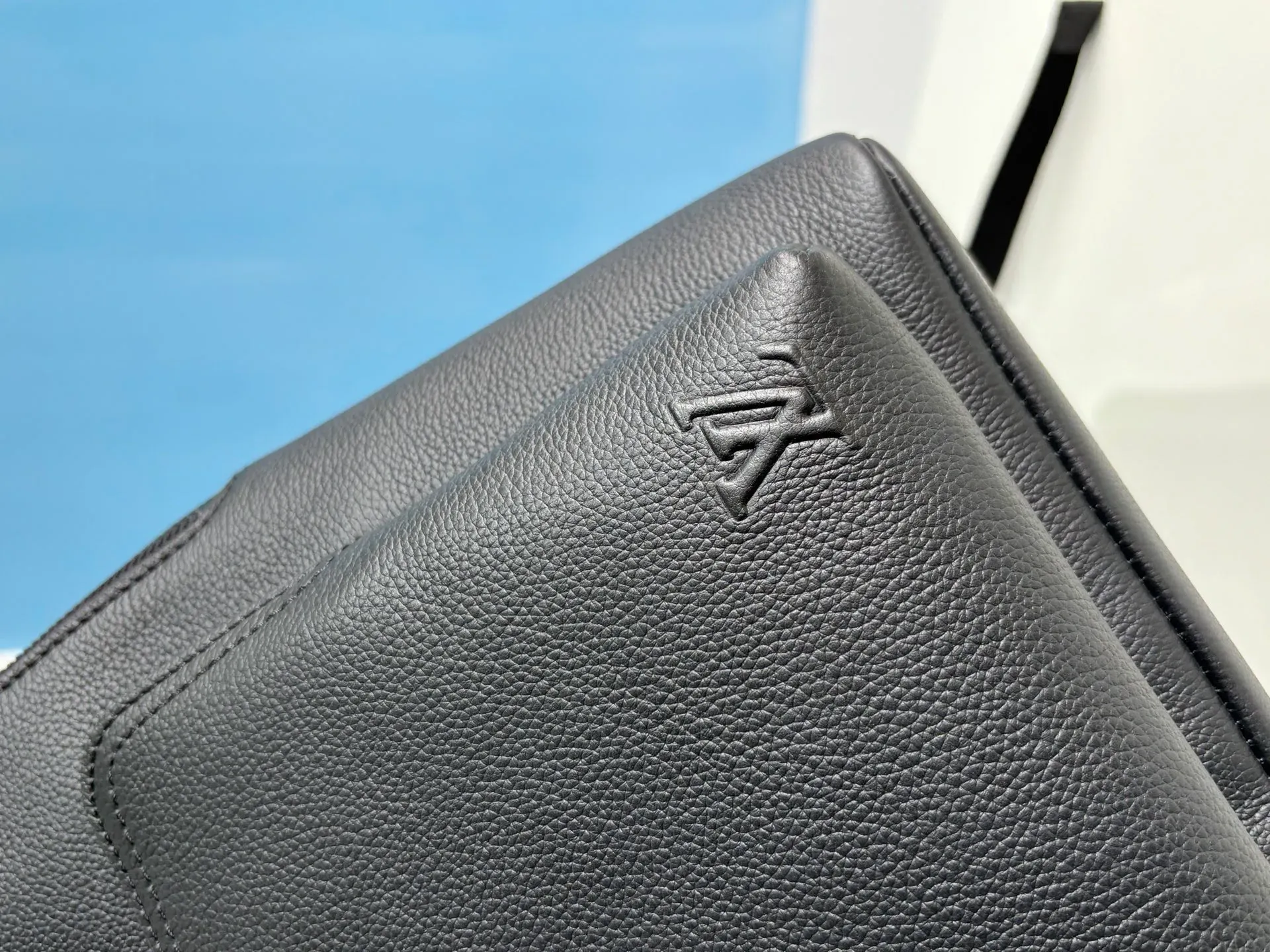 Рюкзаки Женские Louis Vuitton 220244