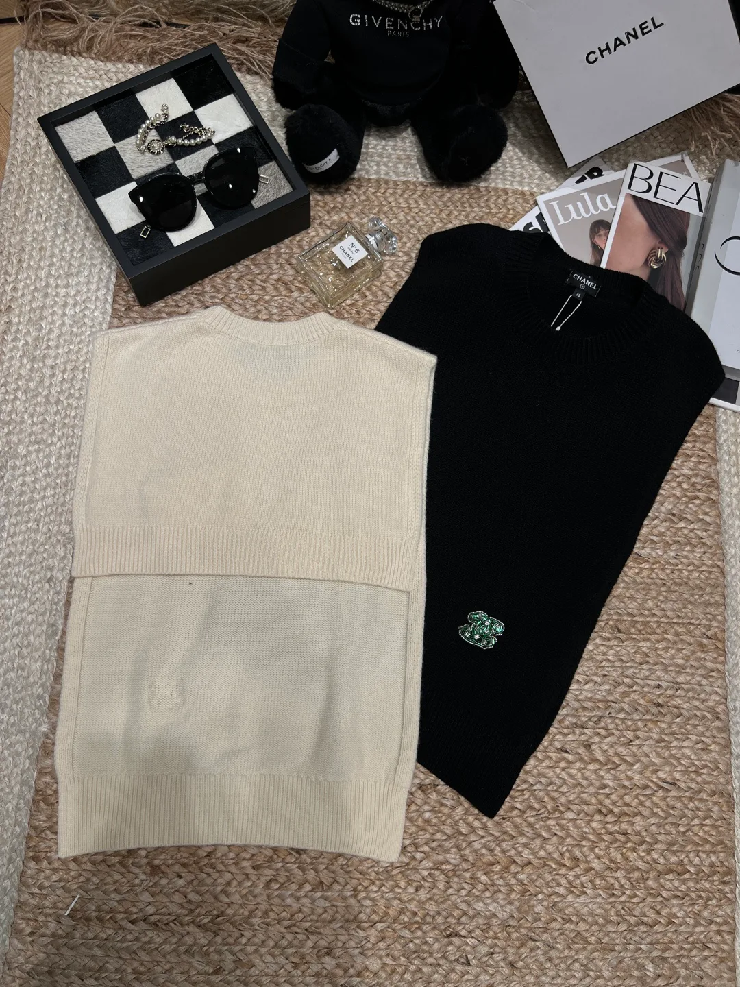 Жилеты Женские Chanel 17546502