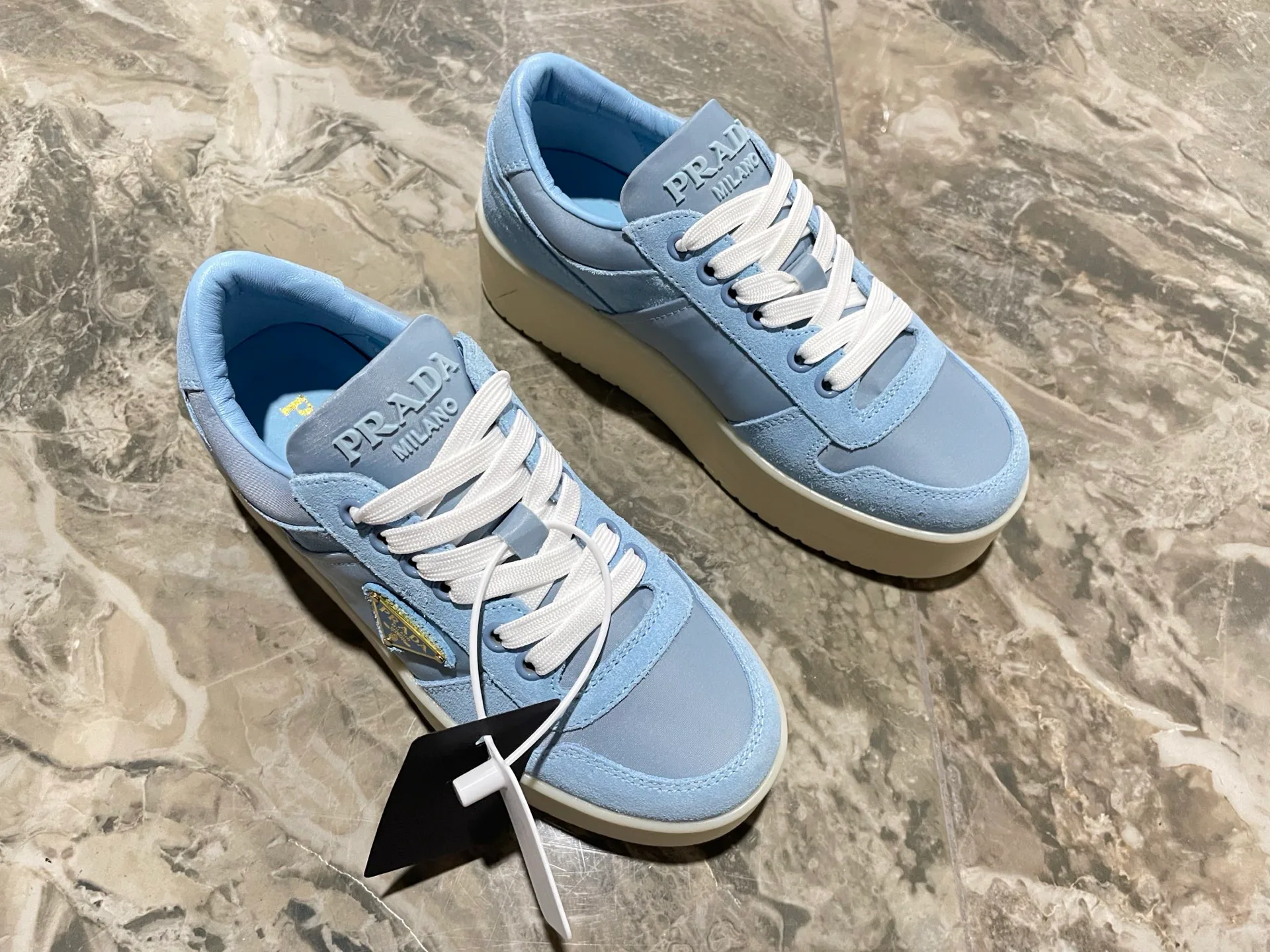 Кроссовки Женские Prada 9833779