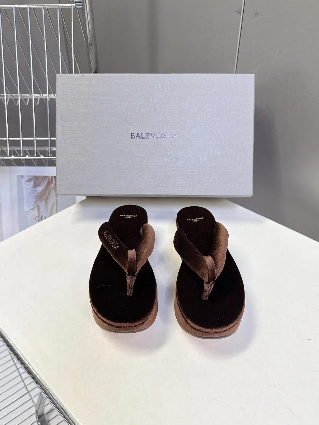 Шлепанцы Женские Balenciaga 14709511