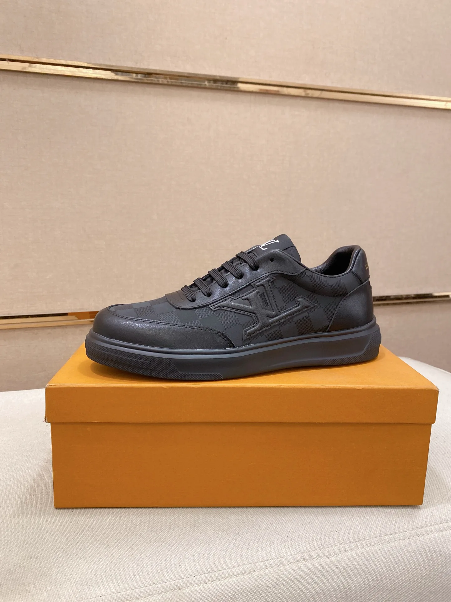 Кроссовки Мужские Louis Vuitton 1132329