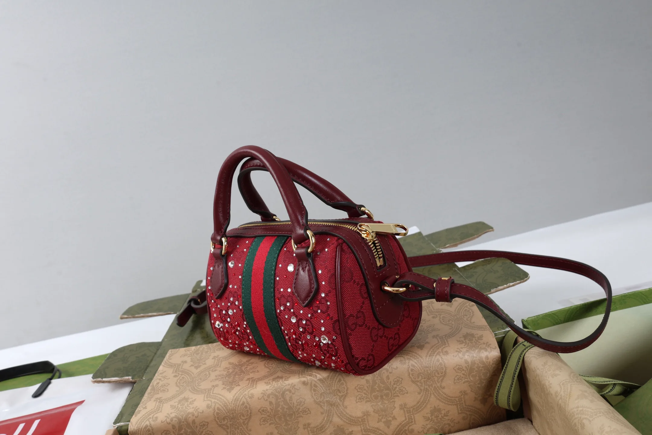 Классические Сумки Женские Gucci 2606377