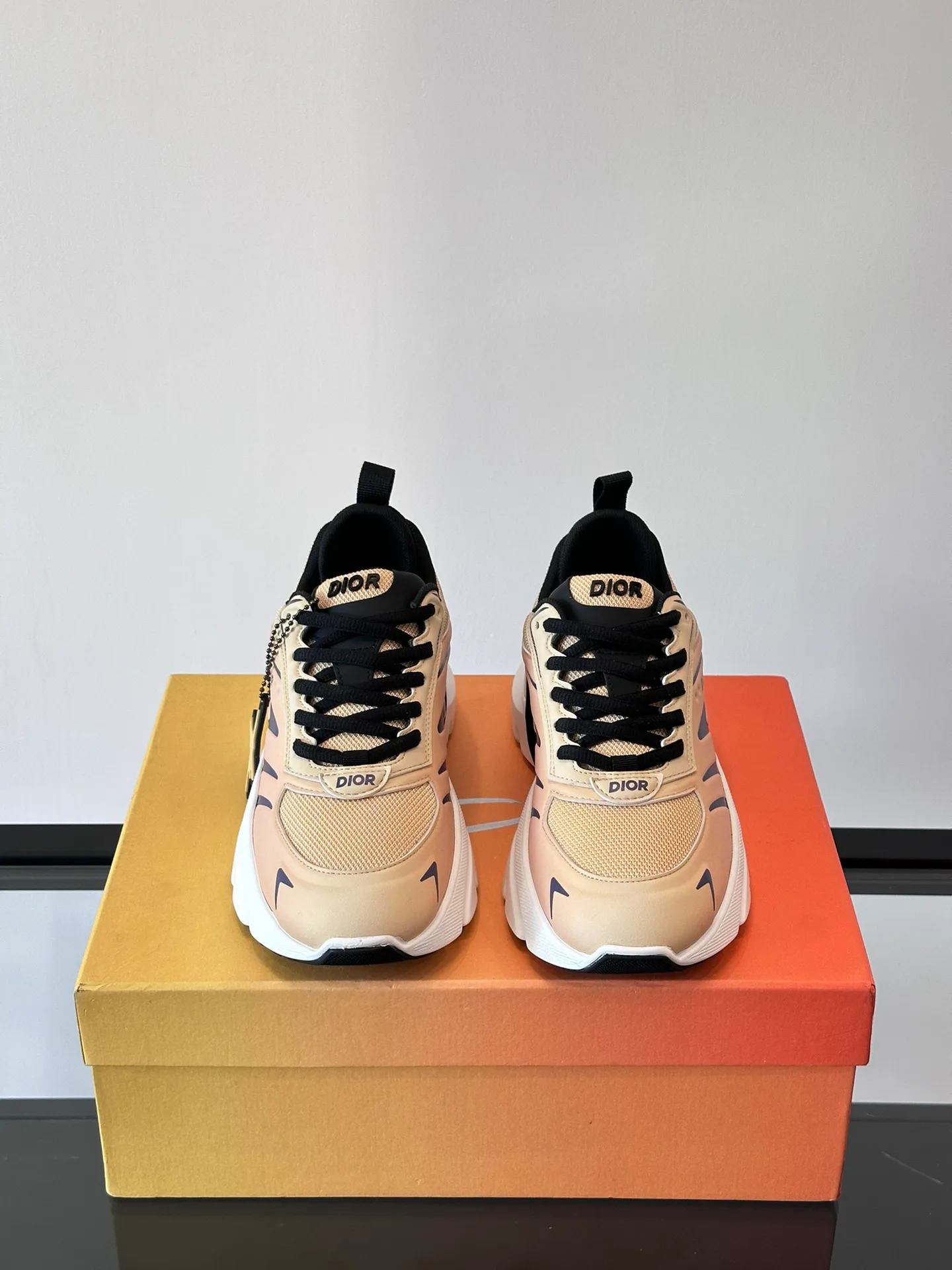 Кроссовки Женские Christian Dior 11426290