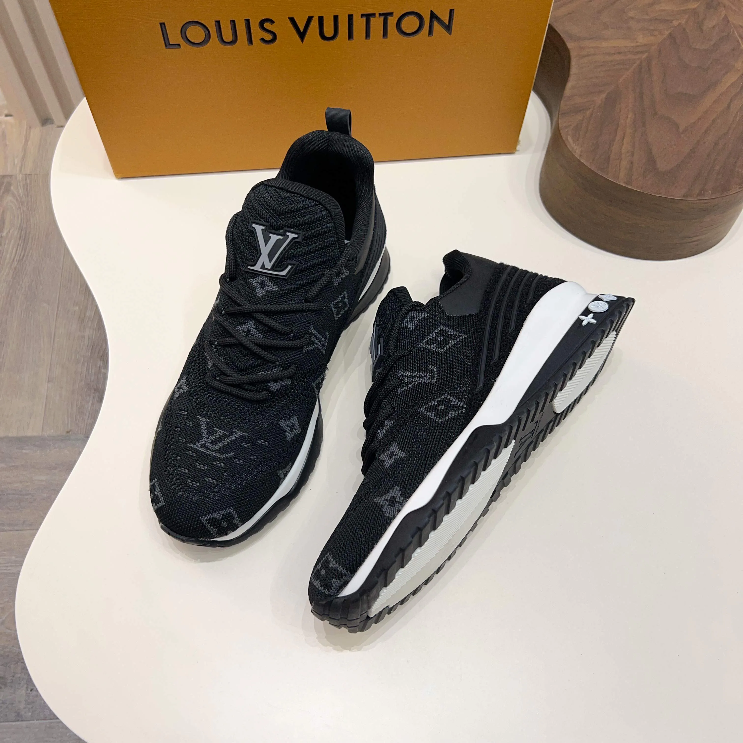 Кроссовки Мужские Louis Vuitton 631060