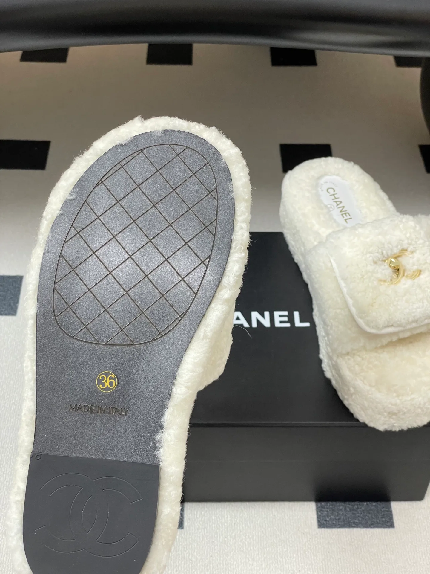 Тапочки Женские Chanel 83893