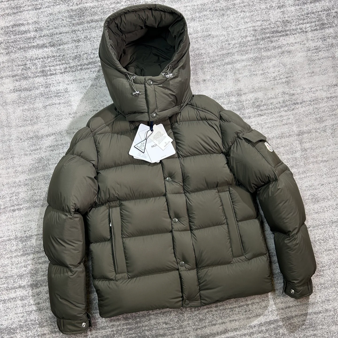 Куртки И Пуховики Женские Moncler 18927167
