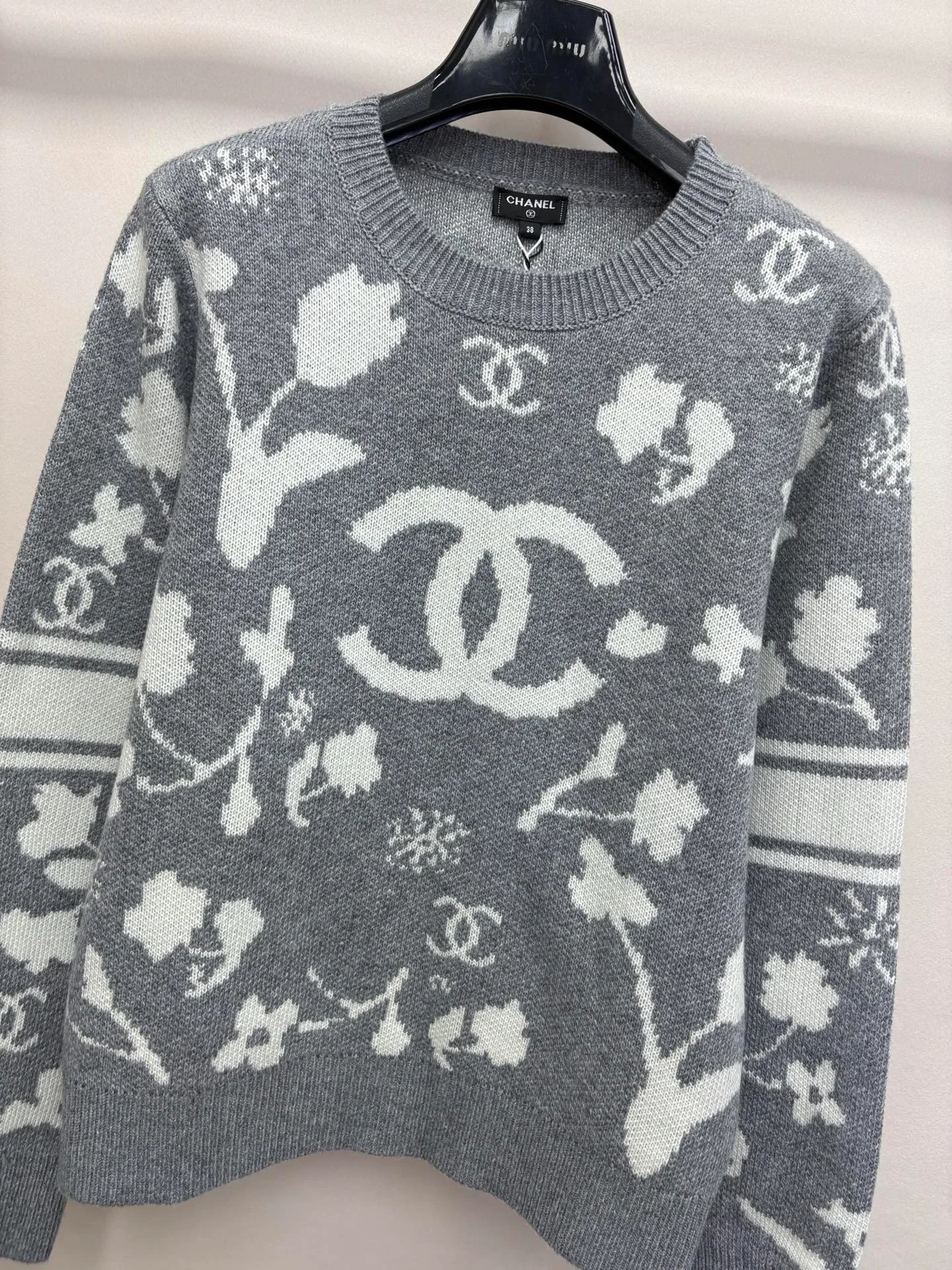 Джемперы И Свитеры Женские Chanel 17696372