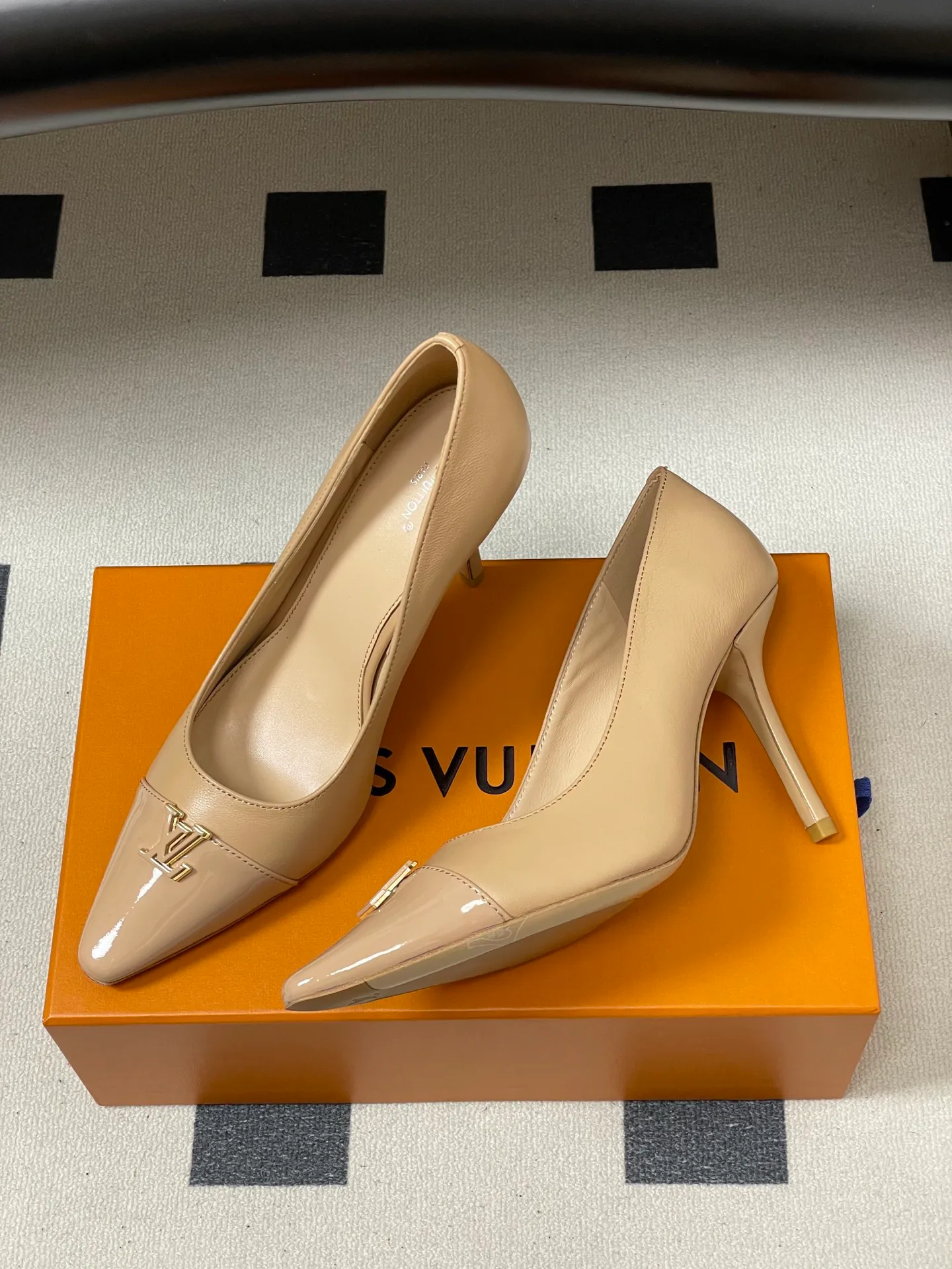 Туфли Женские Louis Vuitton 11628706