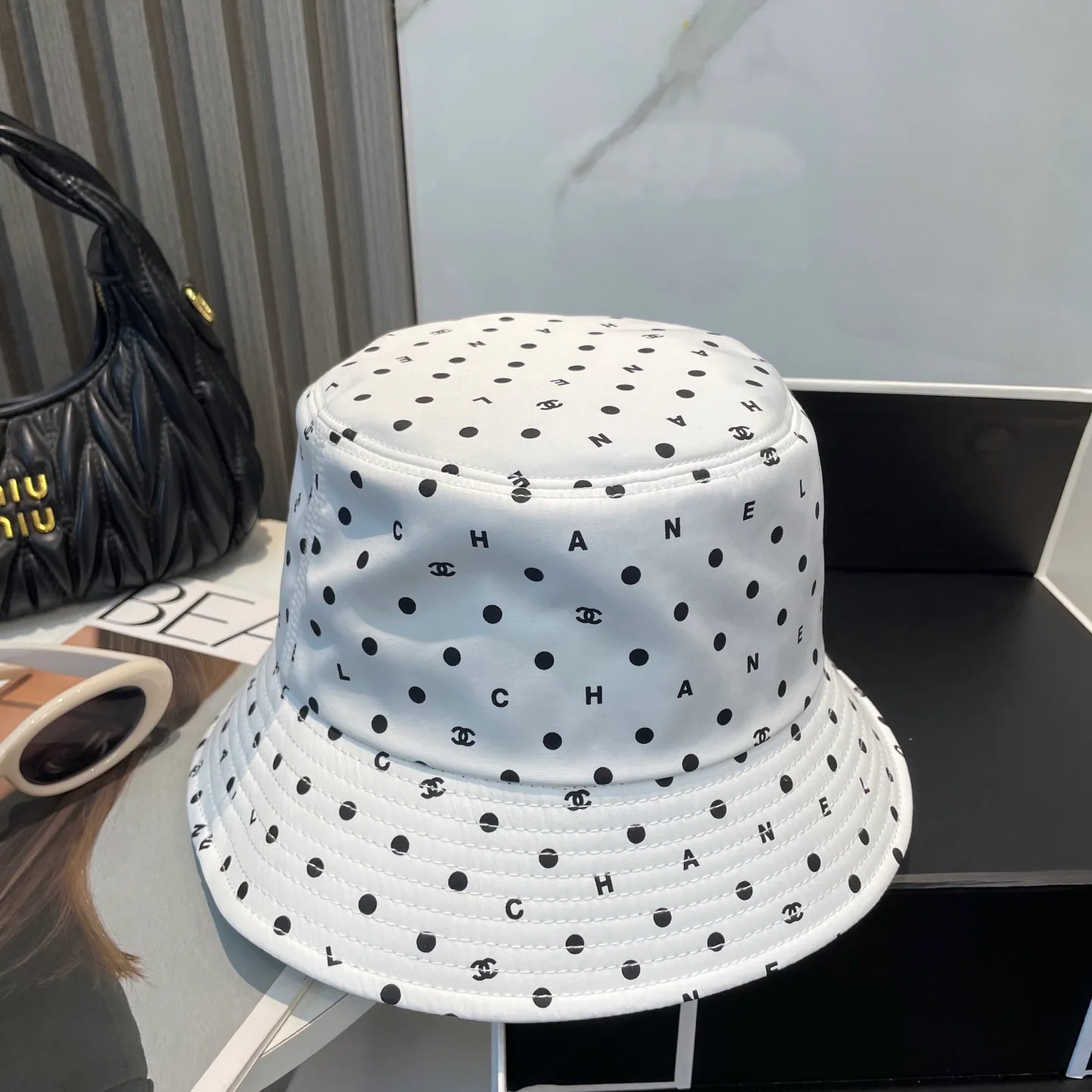 Головные Уборы Chanel 13294373