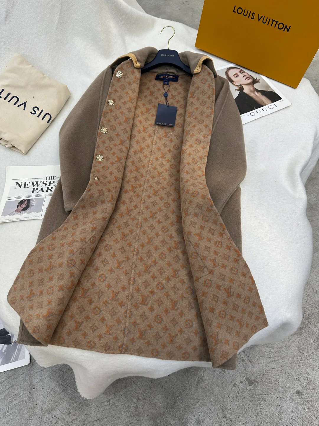 Пальто Женские Louis Vuitton 20099691