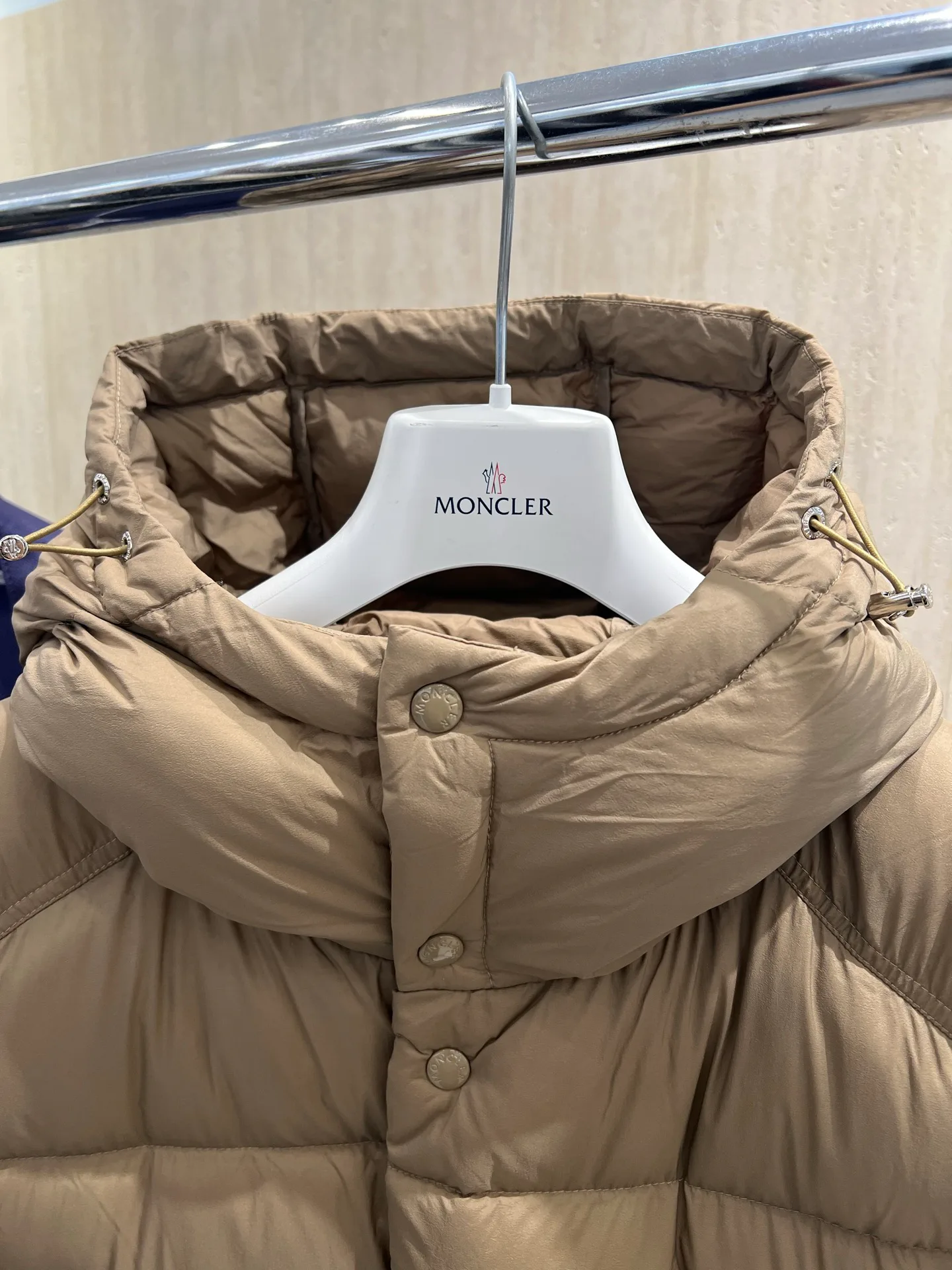 Куртки И Пуховики Женские Moncler 18723400