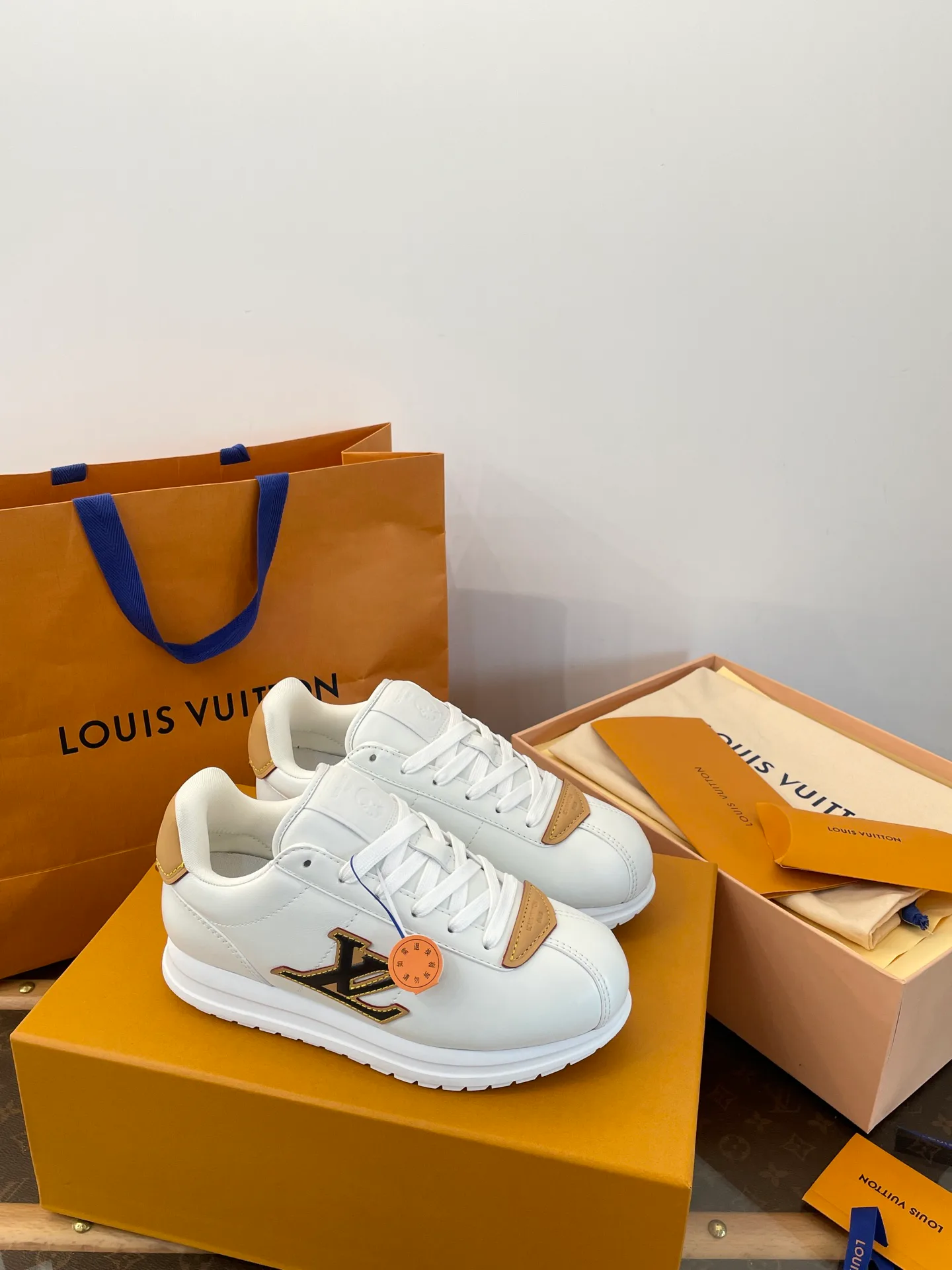 Кроссовки Женские Louis Vuitton 1285128
