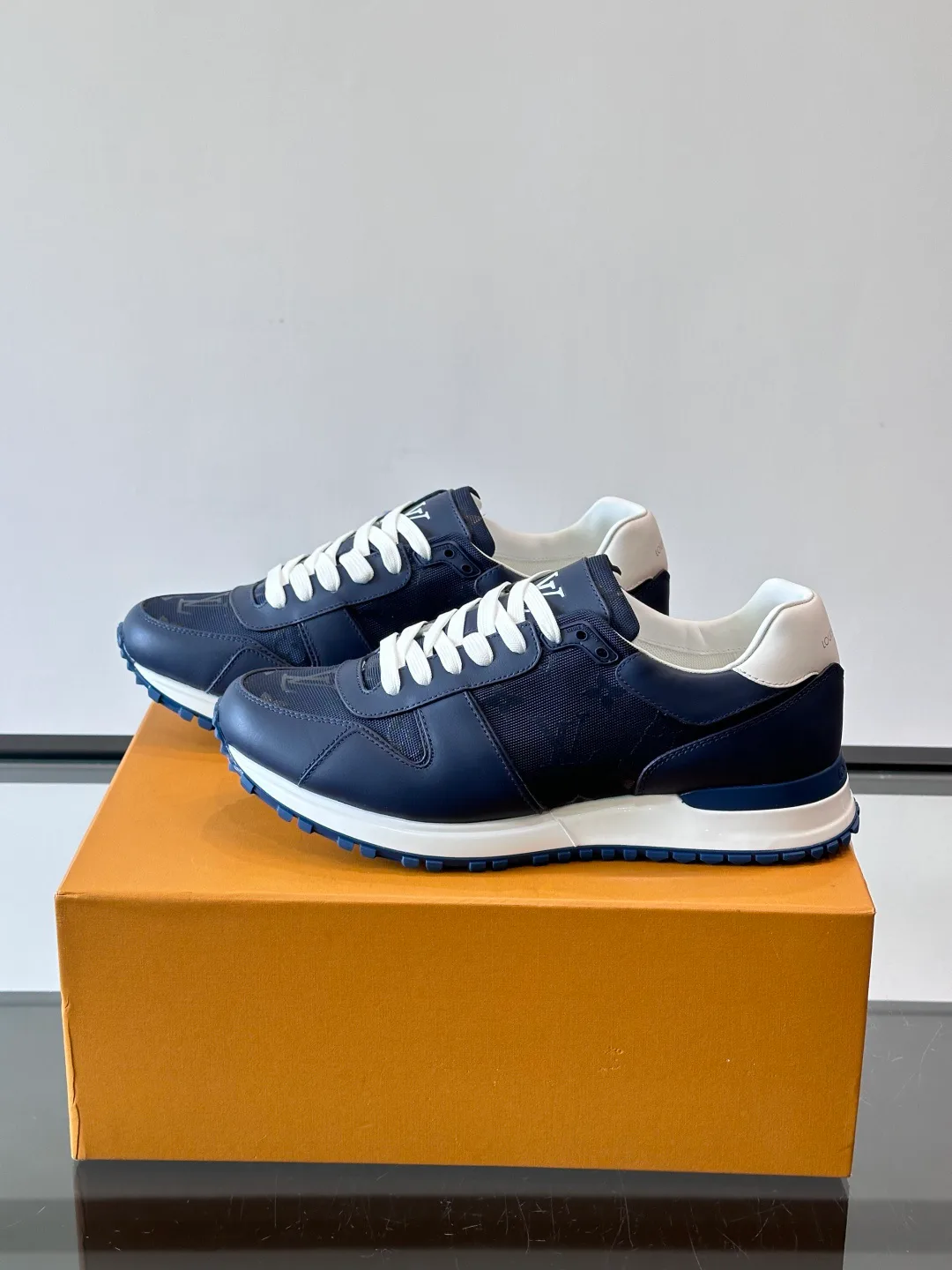 Кроссовки Мужские Louis Vuitton 1269657