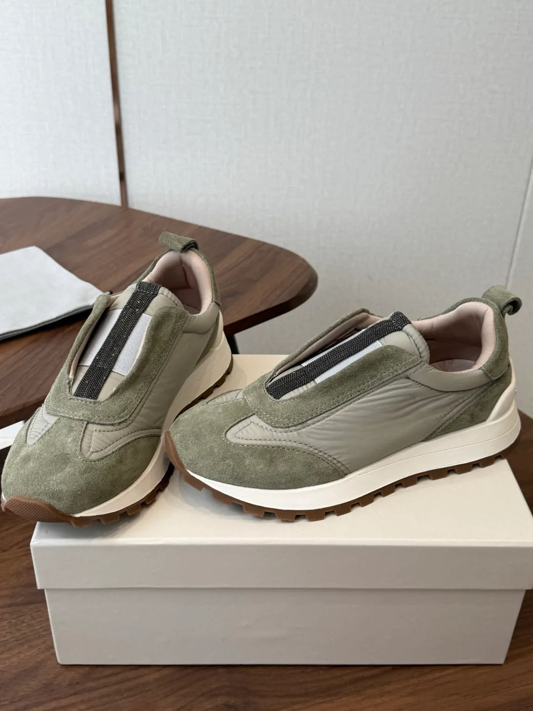 Кроссовки Женские Brunello Cucinelli 17461333