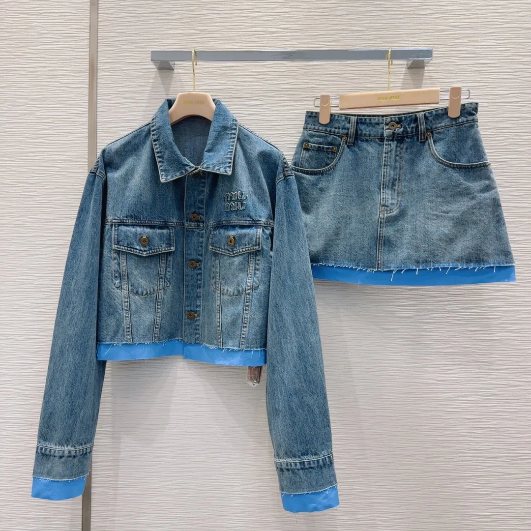 Костюмы Женские Miu Miu 18585