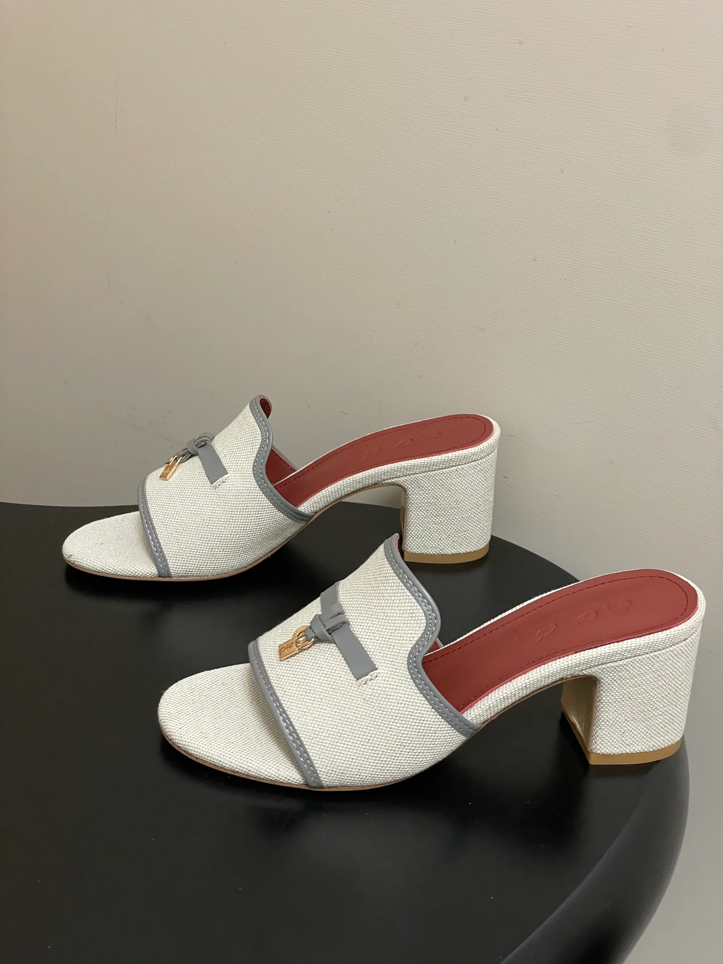 Сандалии Женские Loro Piana 11897573