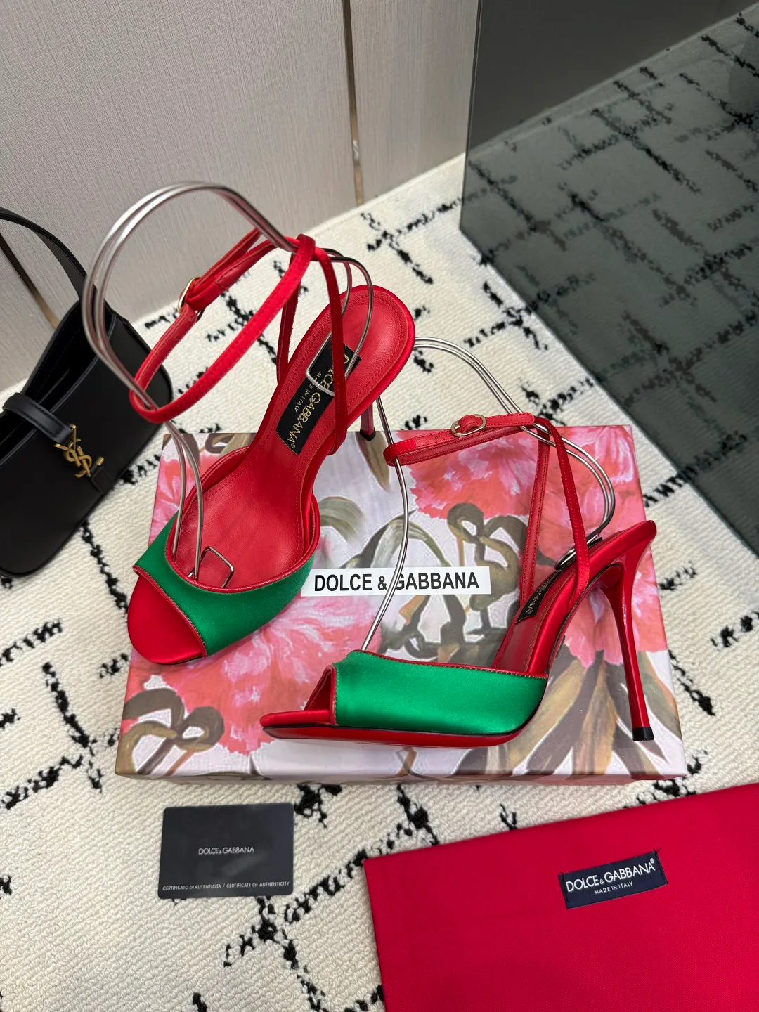 Босоножки Женские Dolce & Gabbana 18335960