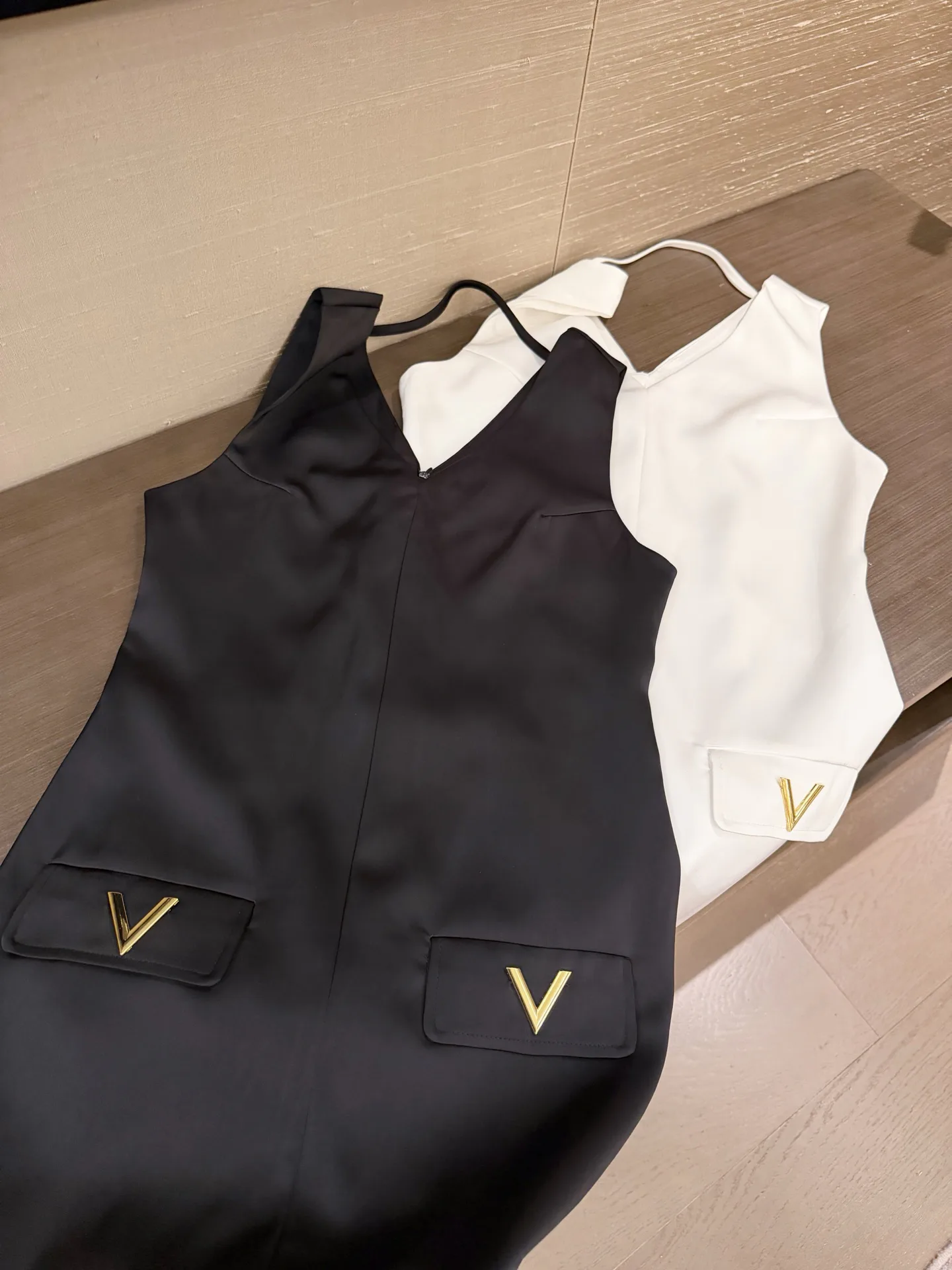 Платья Женские Valentino 11451048