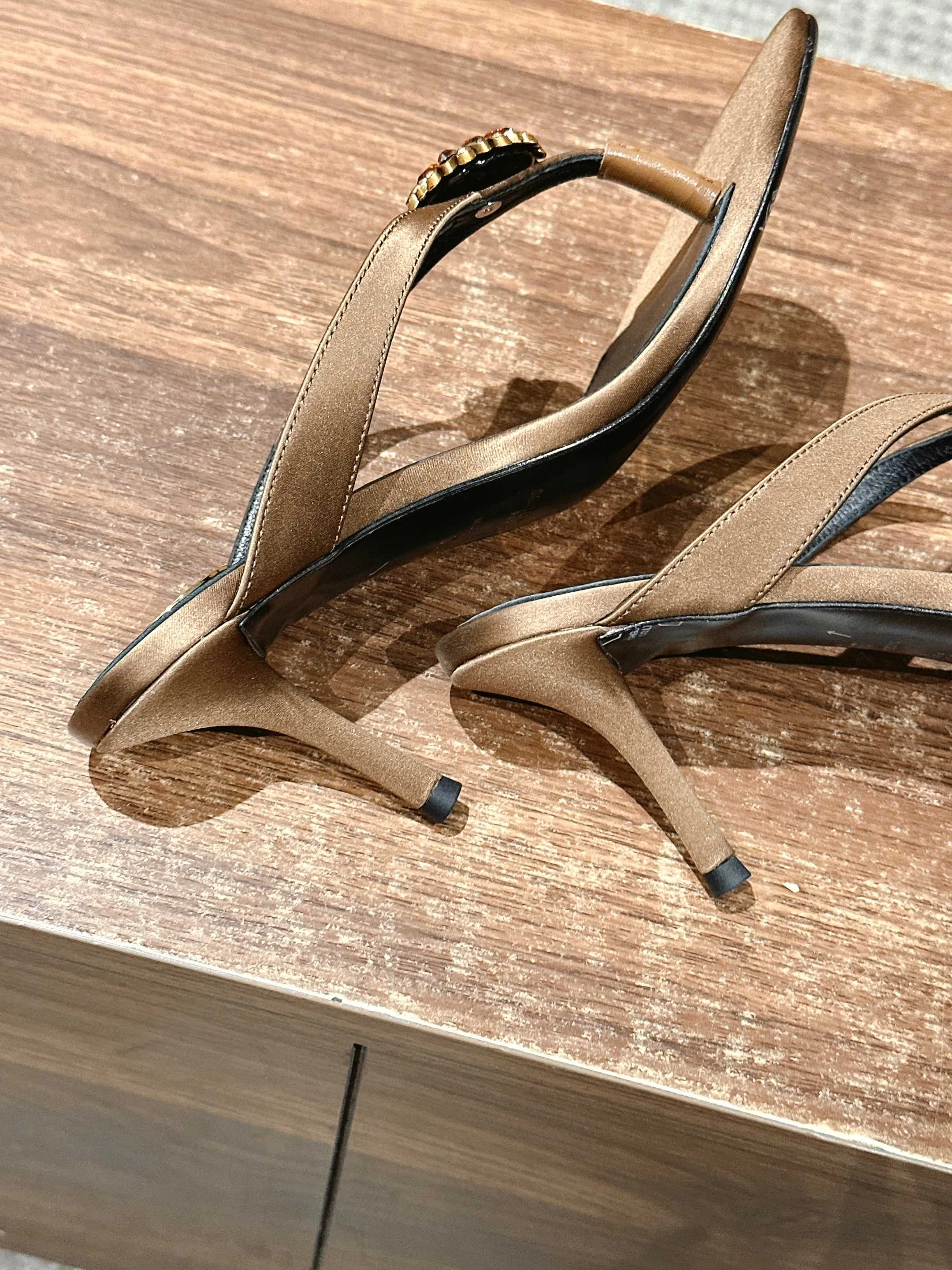 Босоножки Женские Saint Laurent 68863