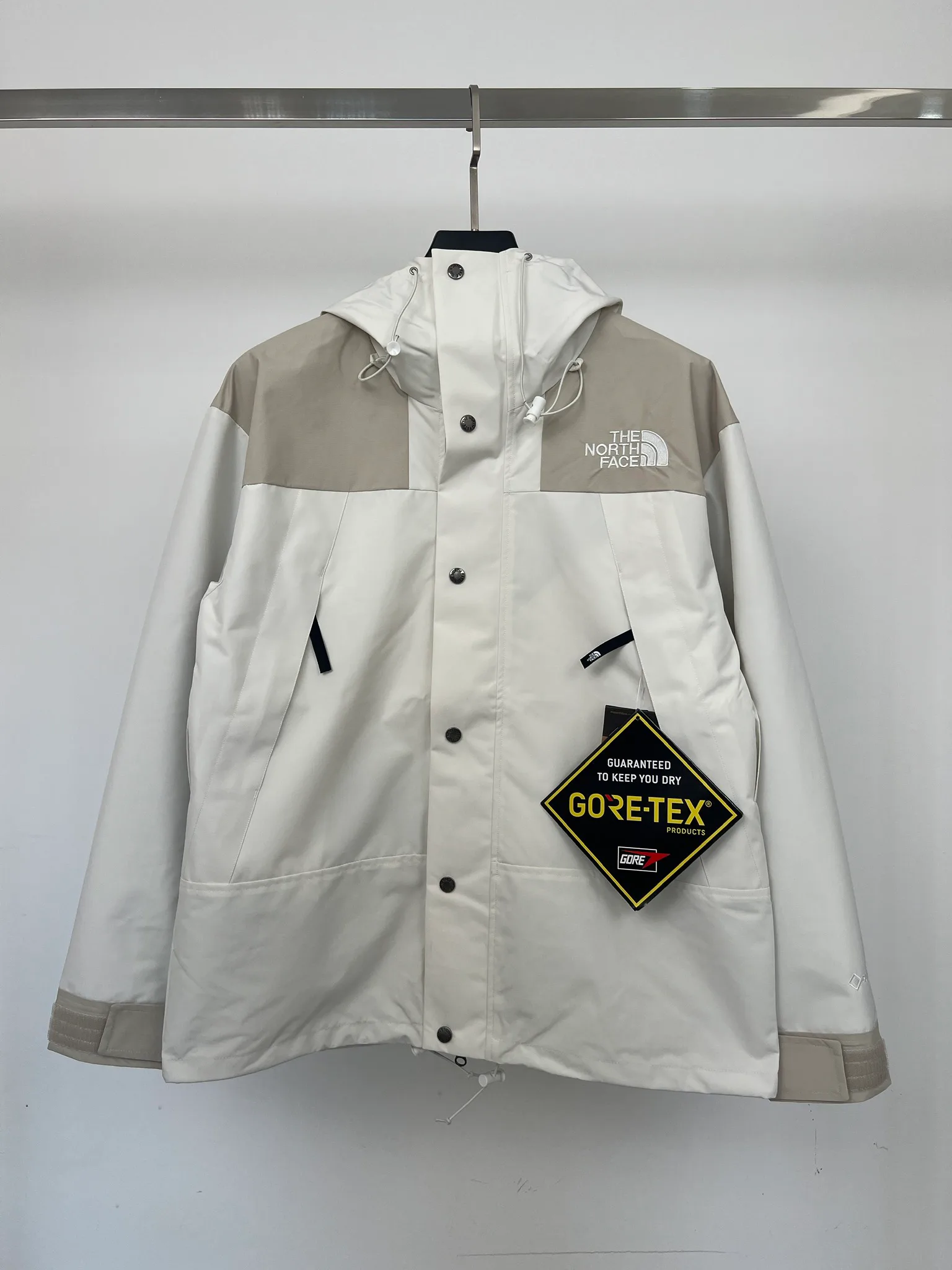 Куртки И Пуховики Женские The North Face 18416104