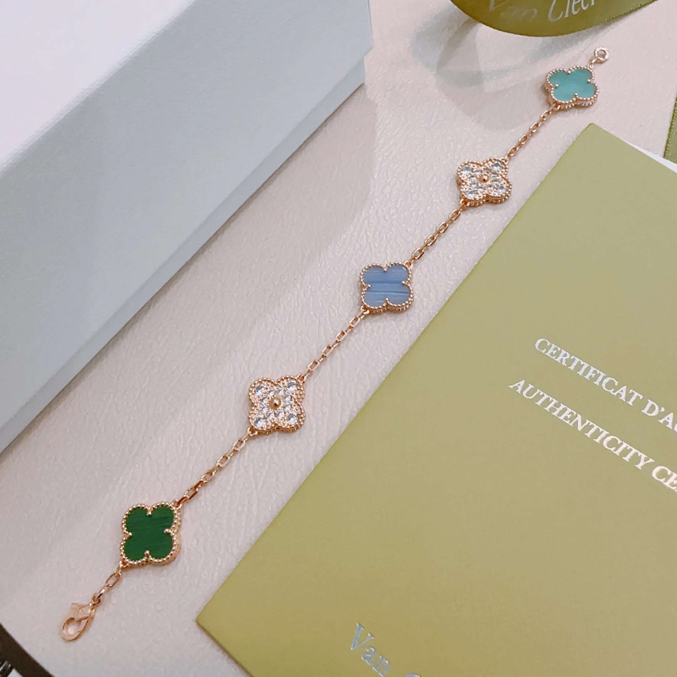 Бижутерия Van Cleef & Arpels 91315