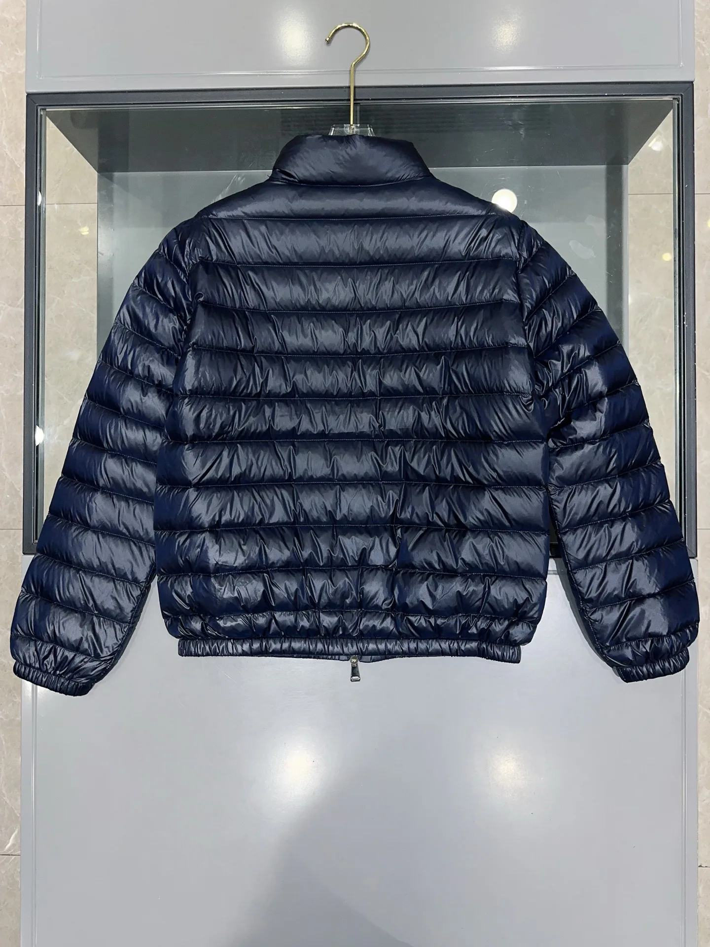 Куртки И Пуховики Женские Moncler 19084322
